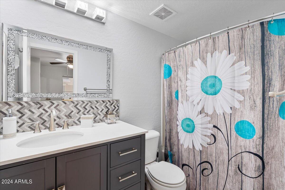 9233 E NEVILLE Avenue, 1099