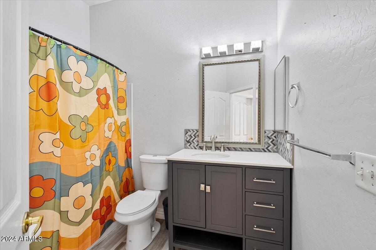 9233 E NEVILLE Avenue, 1099