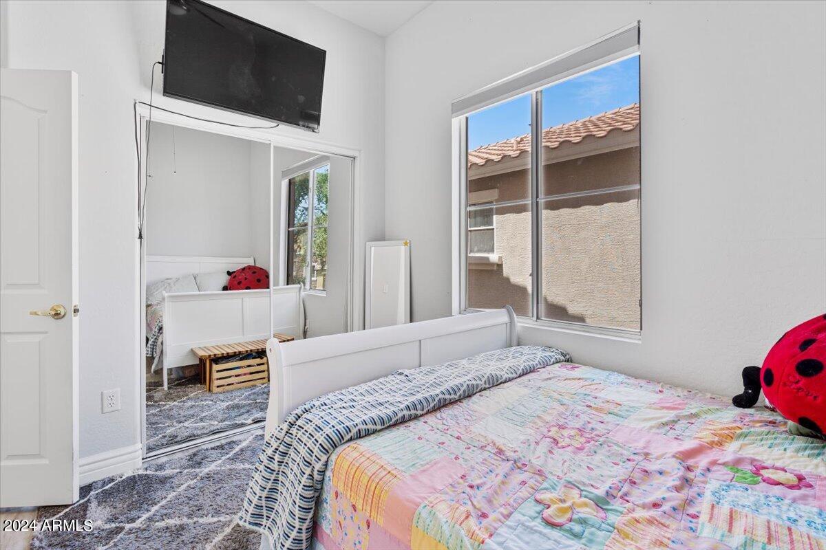 9233 E NEVILLE Avenue, 1099