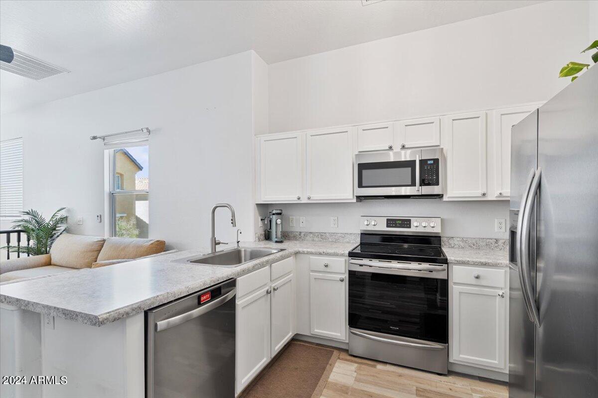 9233 E NEVILLE Avenue, 1099