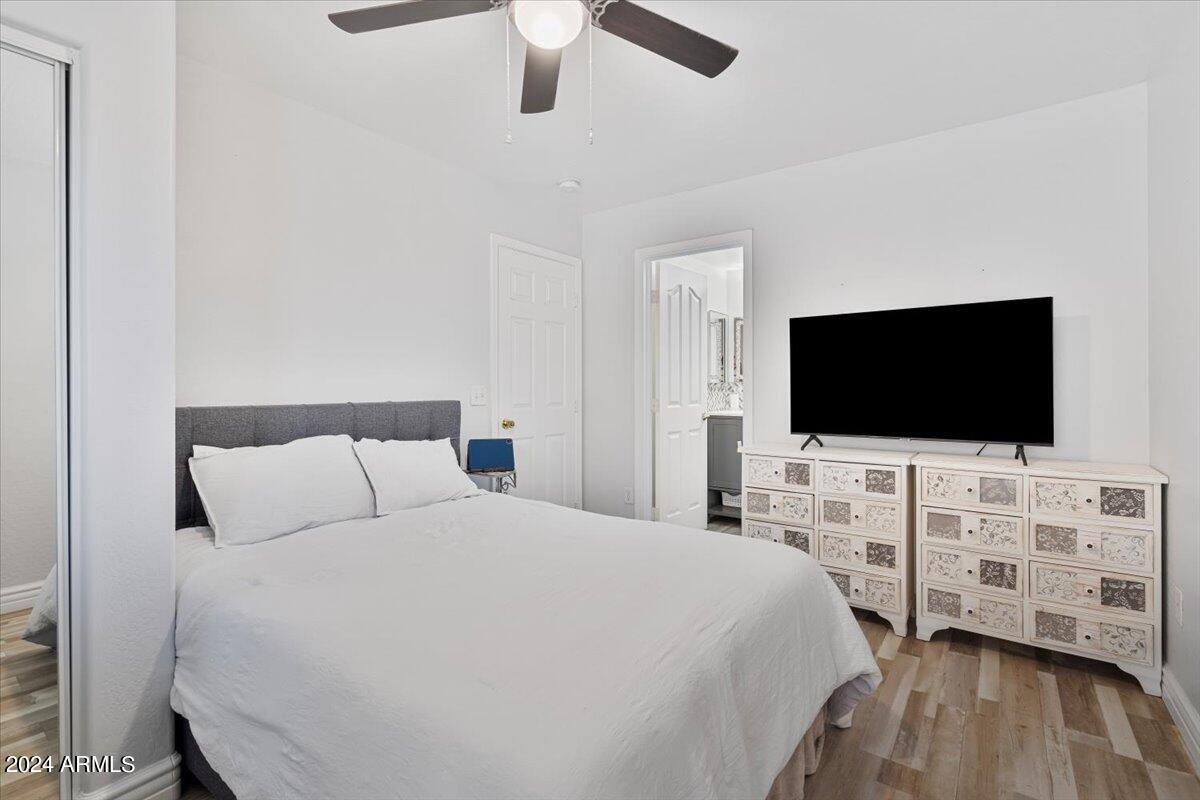 9233 E NEVILLE Avenue, 1099