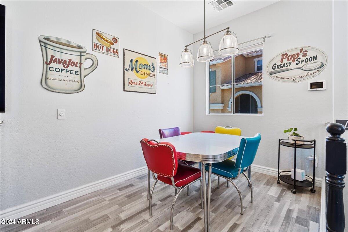 9233 E NEVILLE Avenue, 1099