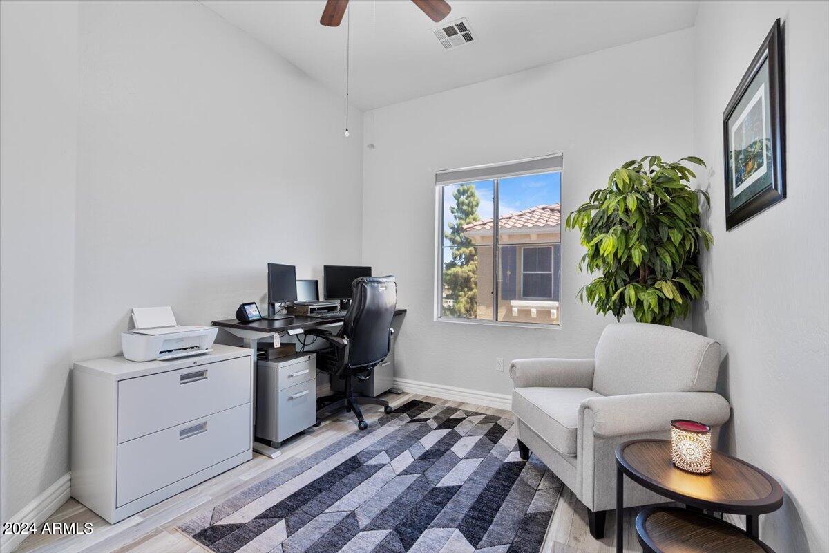 9233 E NEVILLE Avenue, 1099