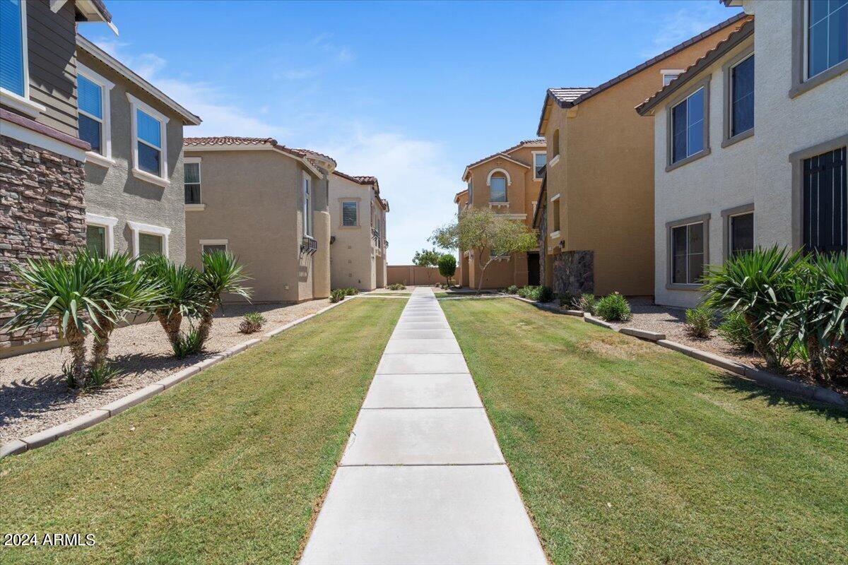 9233 E NEVILLE Avenue, 1099