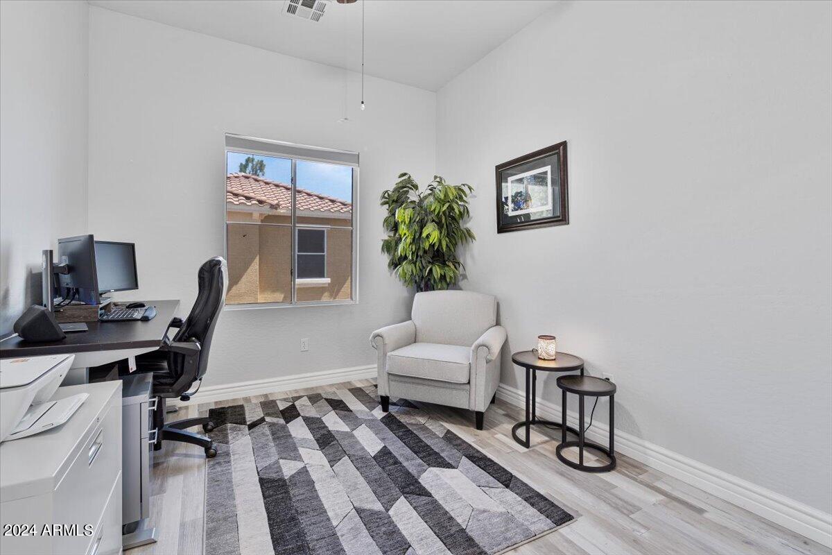 9233 E NEVILLE Avenue, 1099