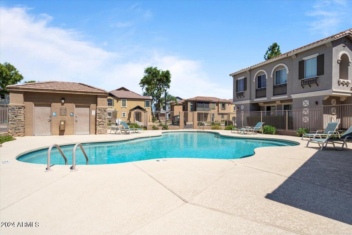 9233 E NEVILLE Avenue, 1099