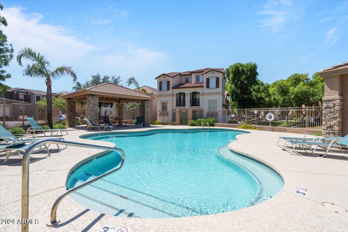 9233 E NEVILLE Avenue, 1099