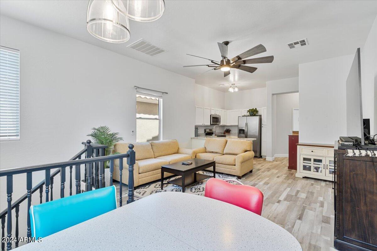 9233 E NEVILLE Avenue, 1099