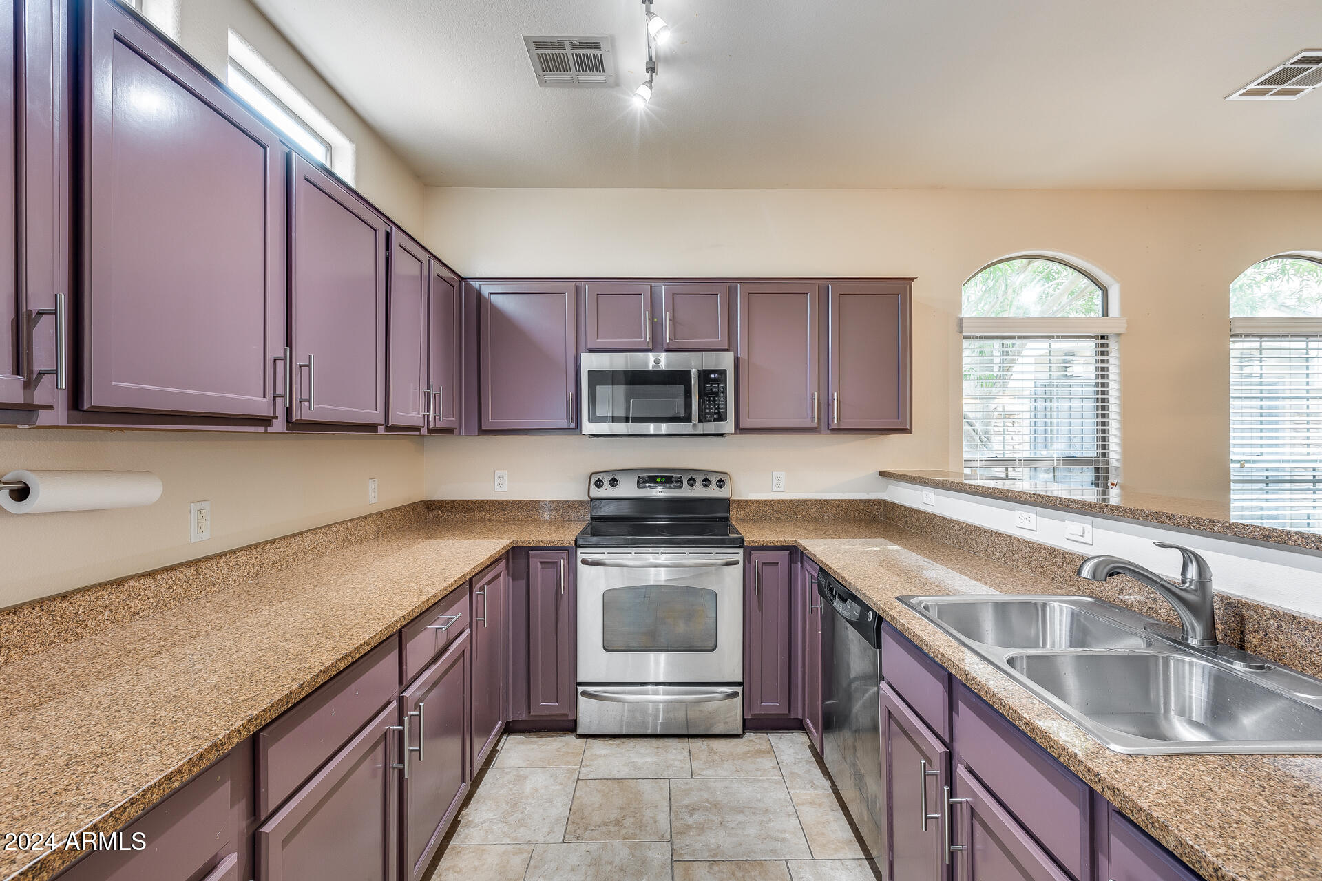 1350 S GREENFIELD Road # 1174