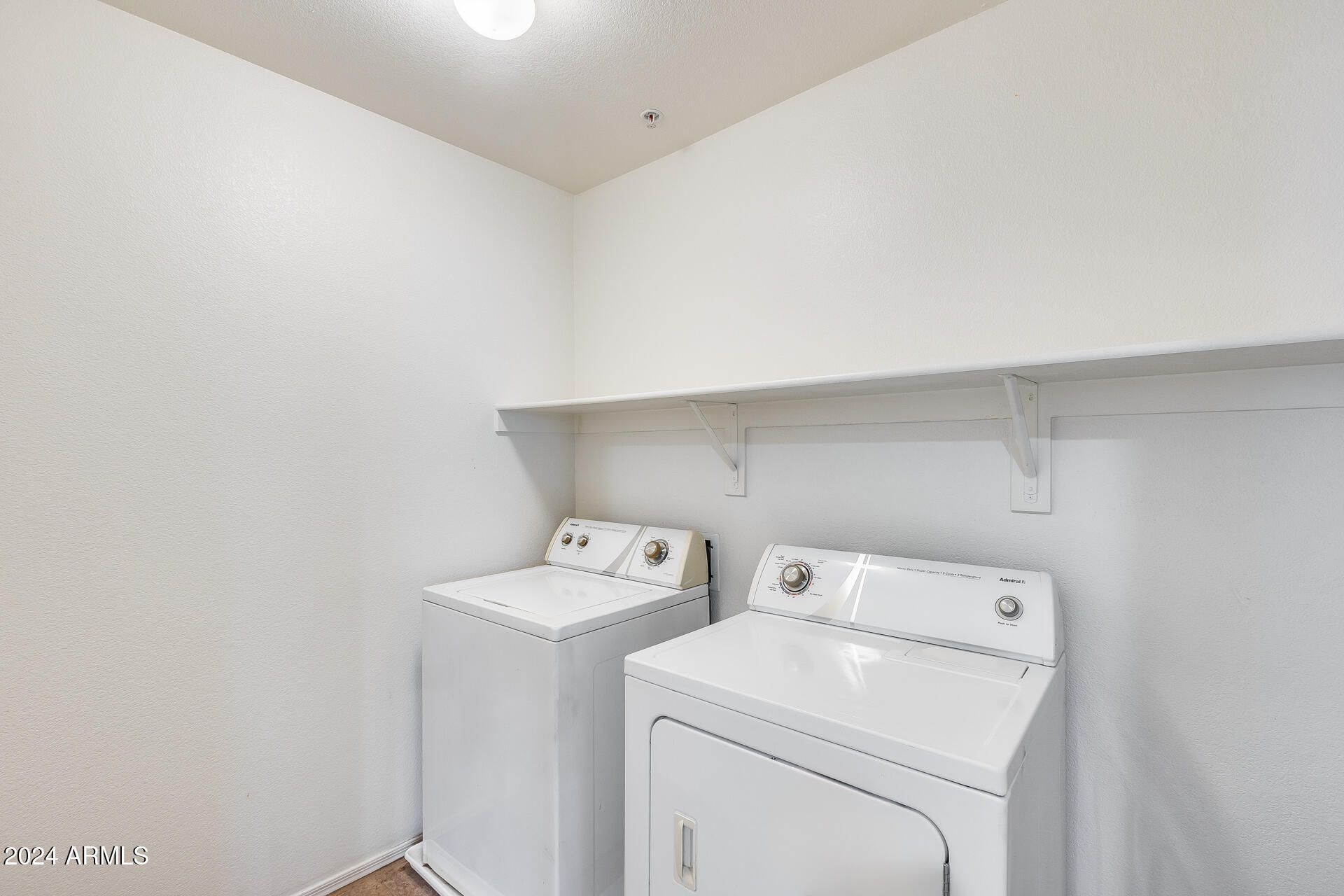 1350 S GREENFIELD Road # 1174