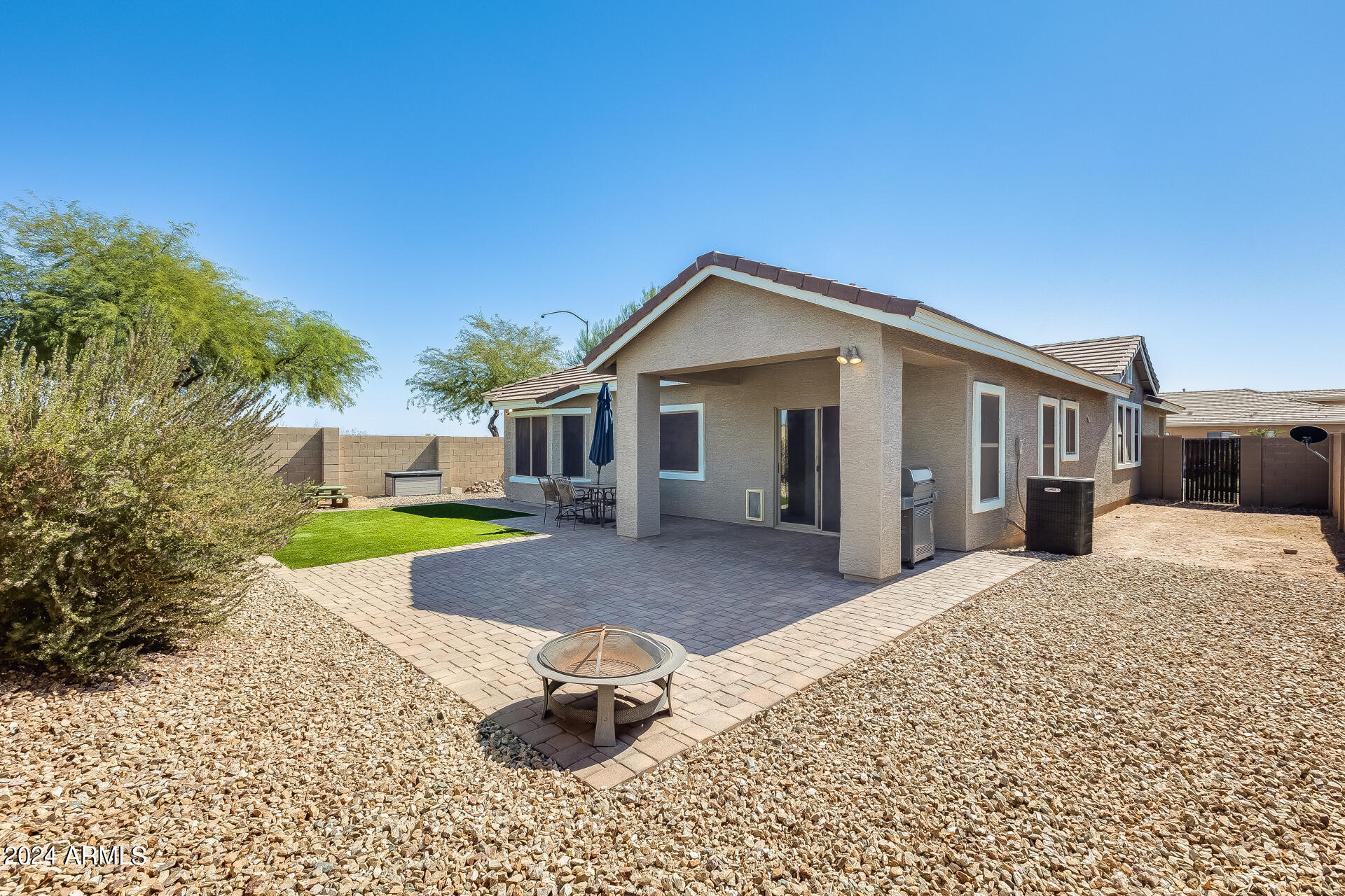 11562 E SEGURA Avenue