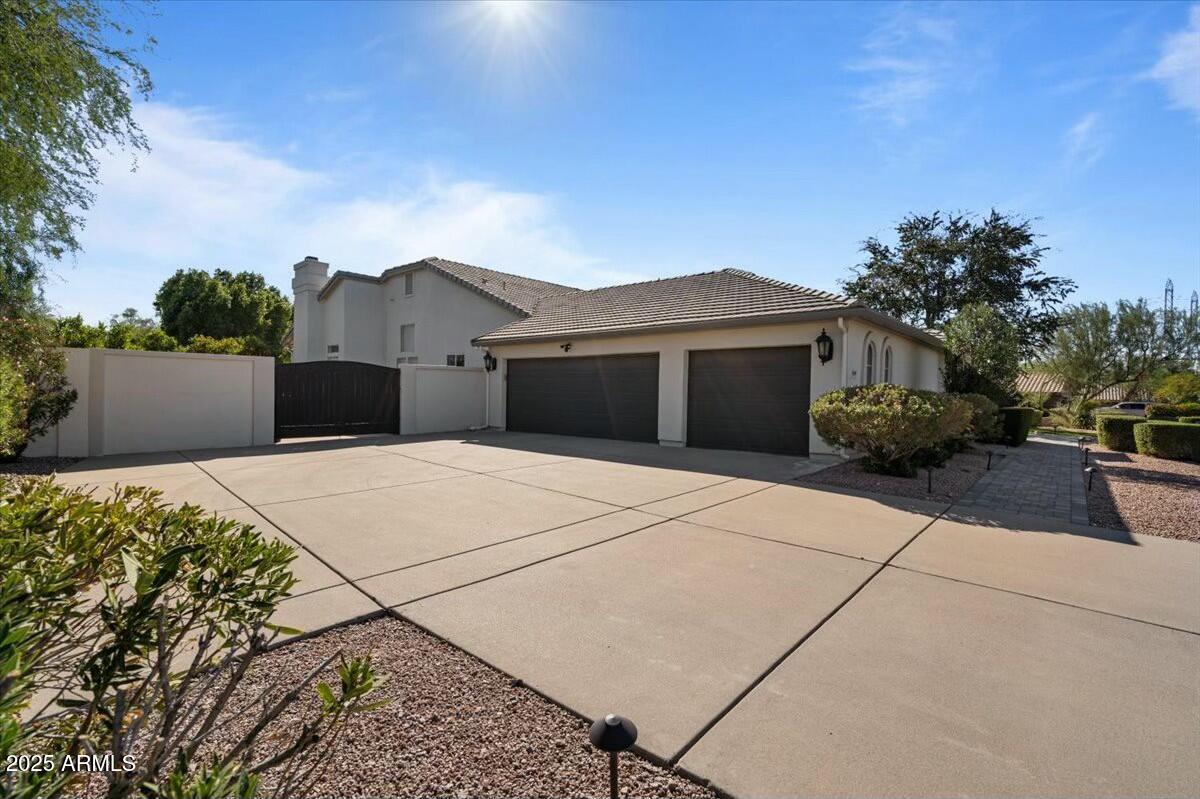 11869 E GOLD DUST Avenue