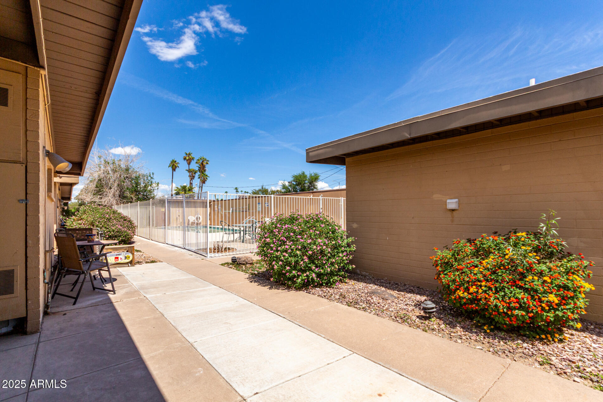 373 N EVERGREEN Street