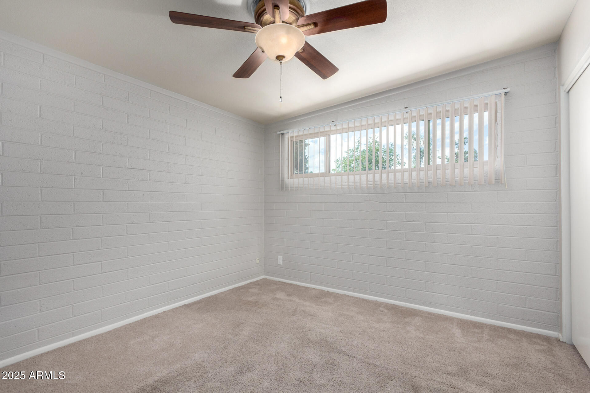 373 N EVERGREEN Street