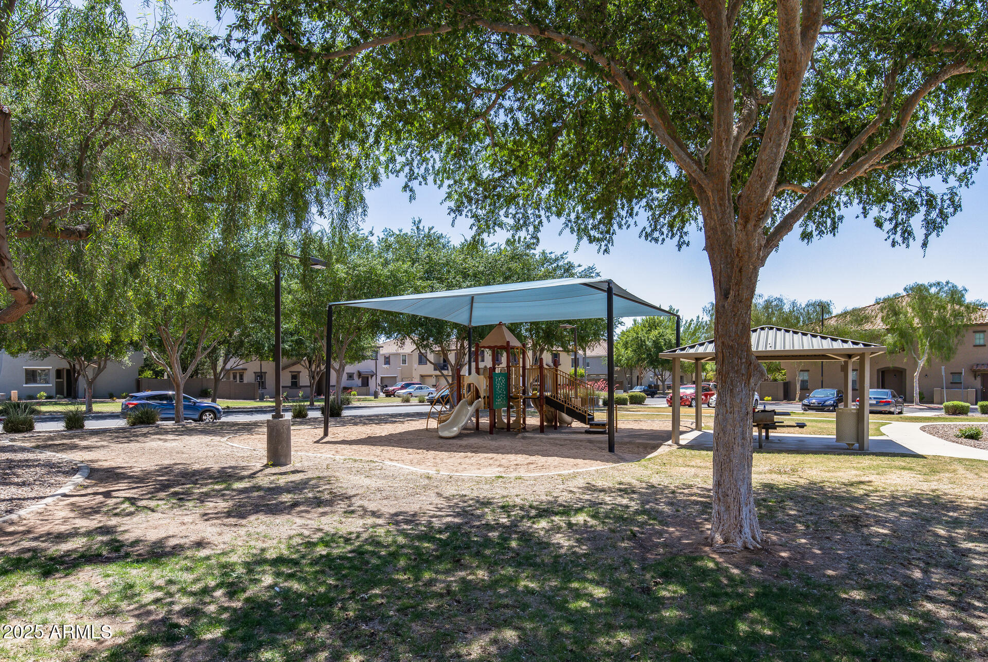 1265 S Aaron Street, 277