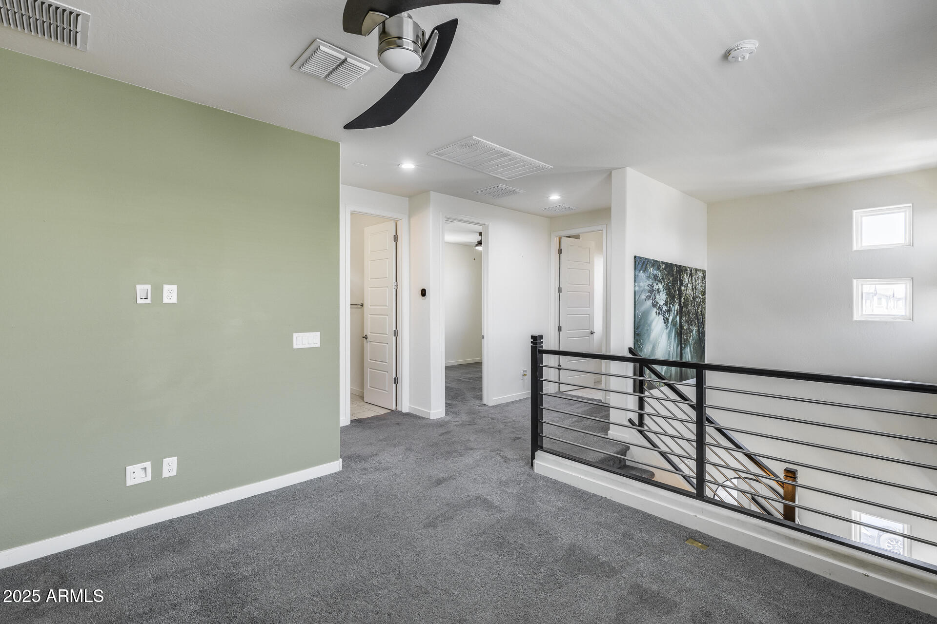 709 W FLINTLOCK Way