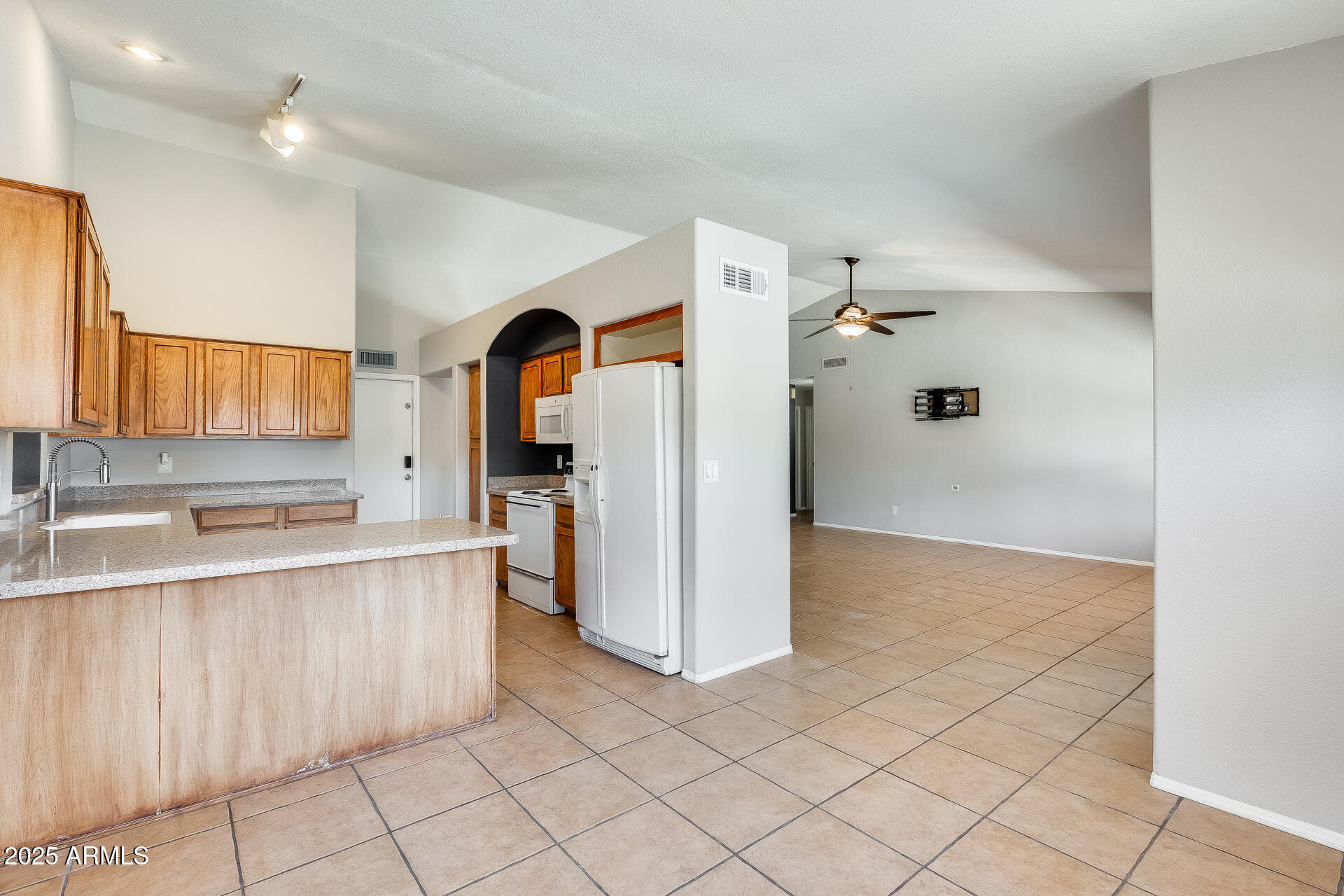2545 E GRANITE VIEW Drive