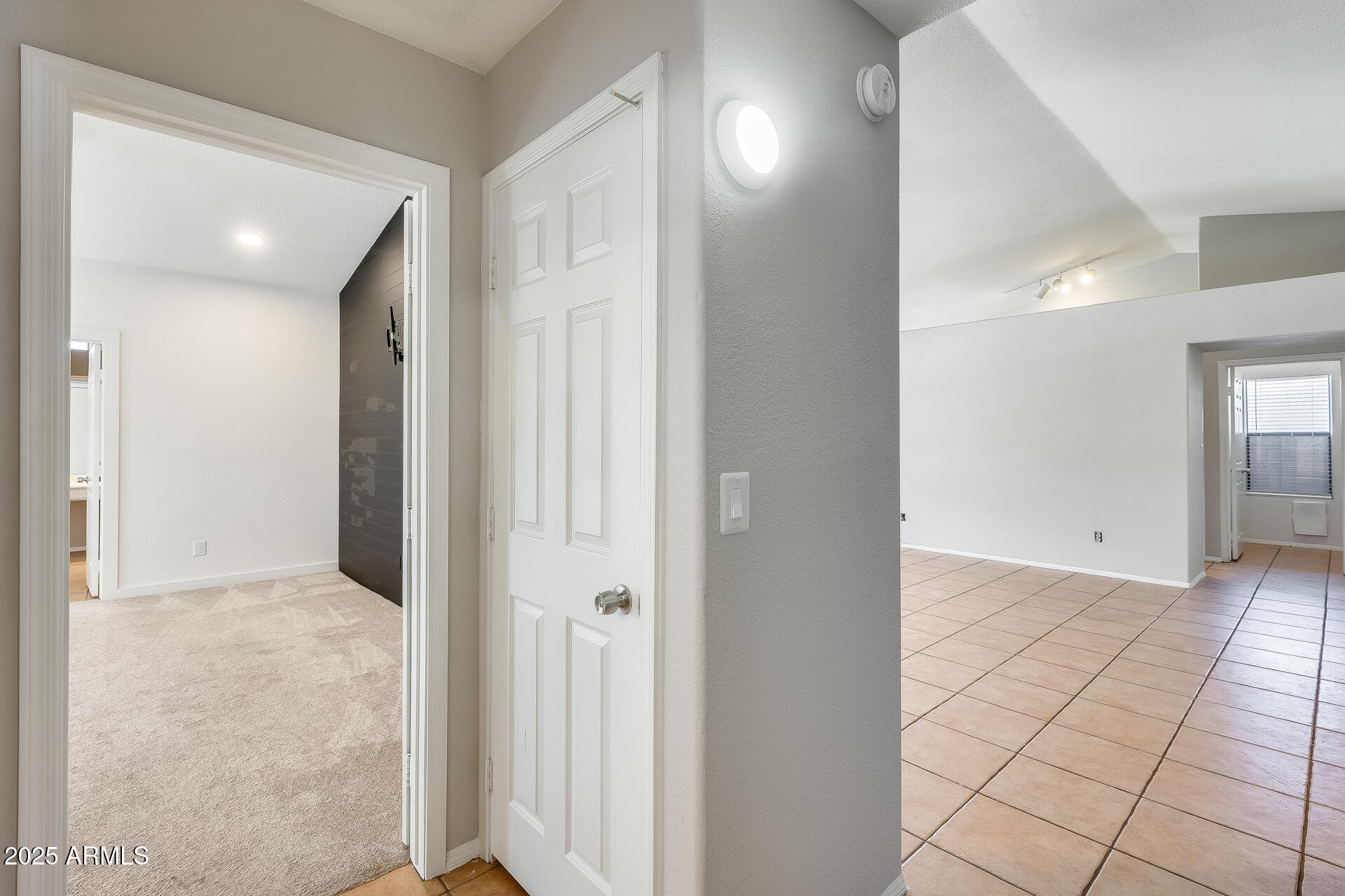 2545 E GRANITE VIEW Drive