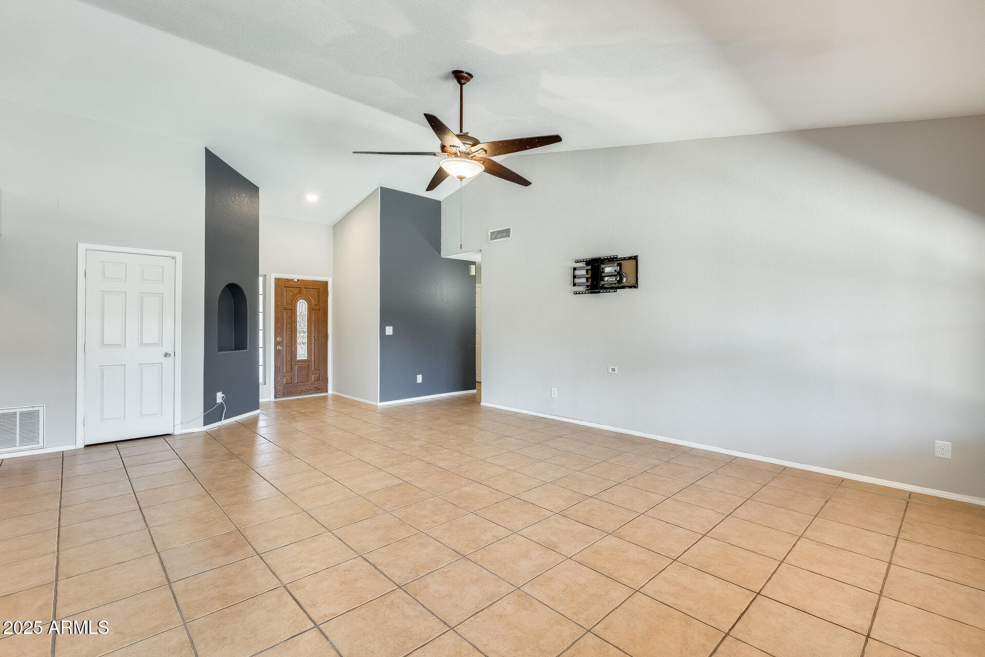 2545 E GRANITE VIEW Drive