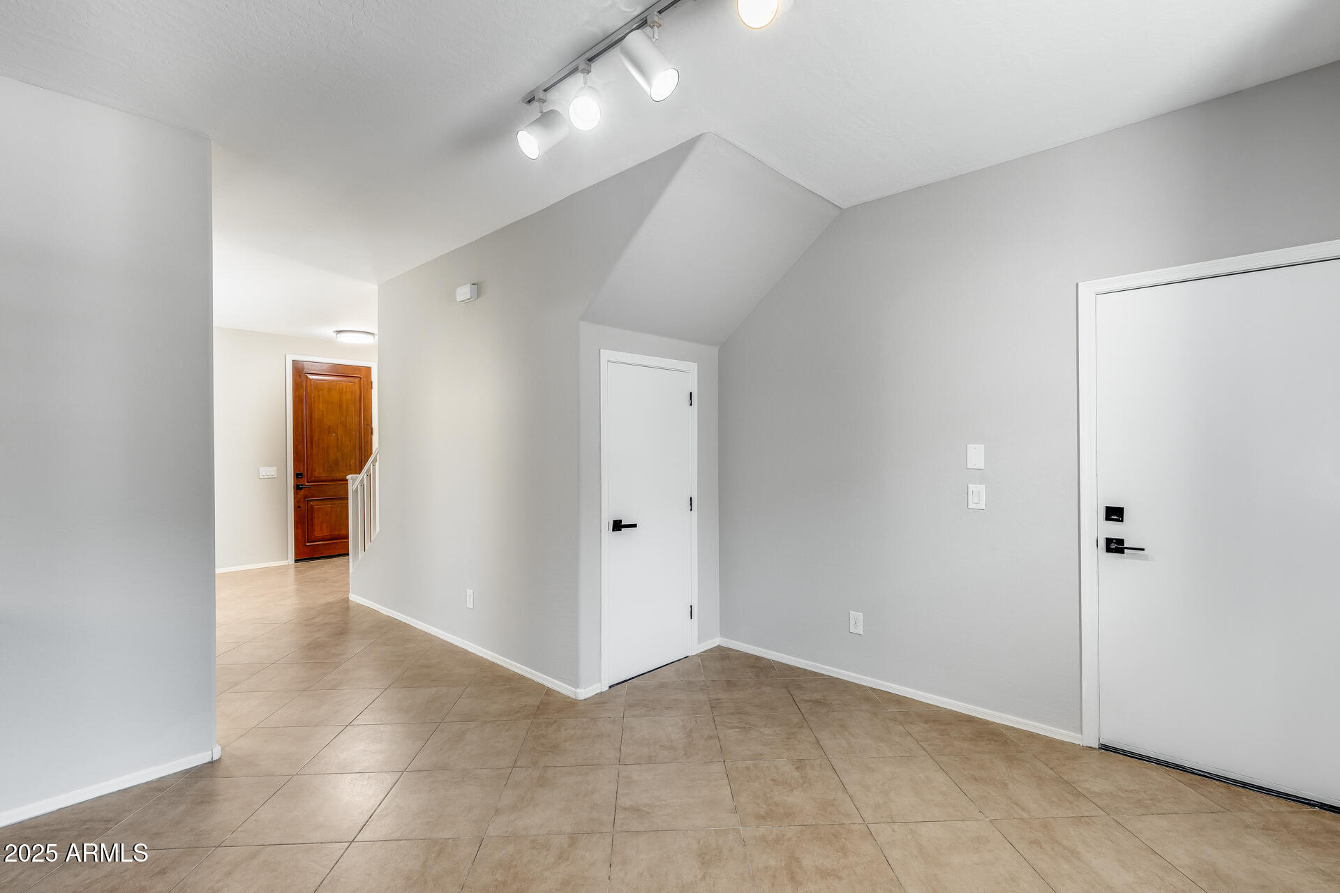 4292 E CARLA VISTA Drive