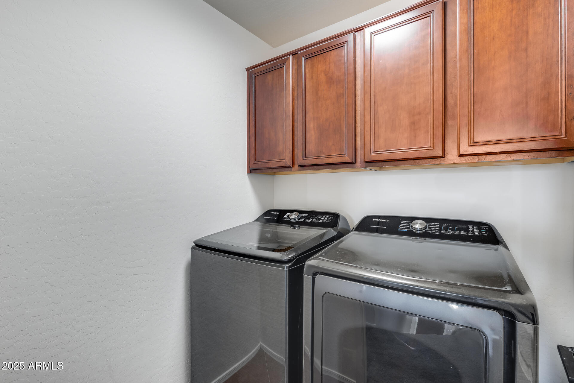 4292 E CARLA VISTA Drive