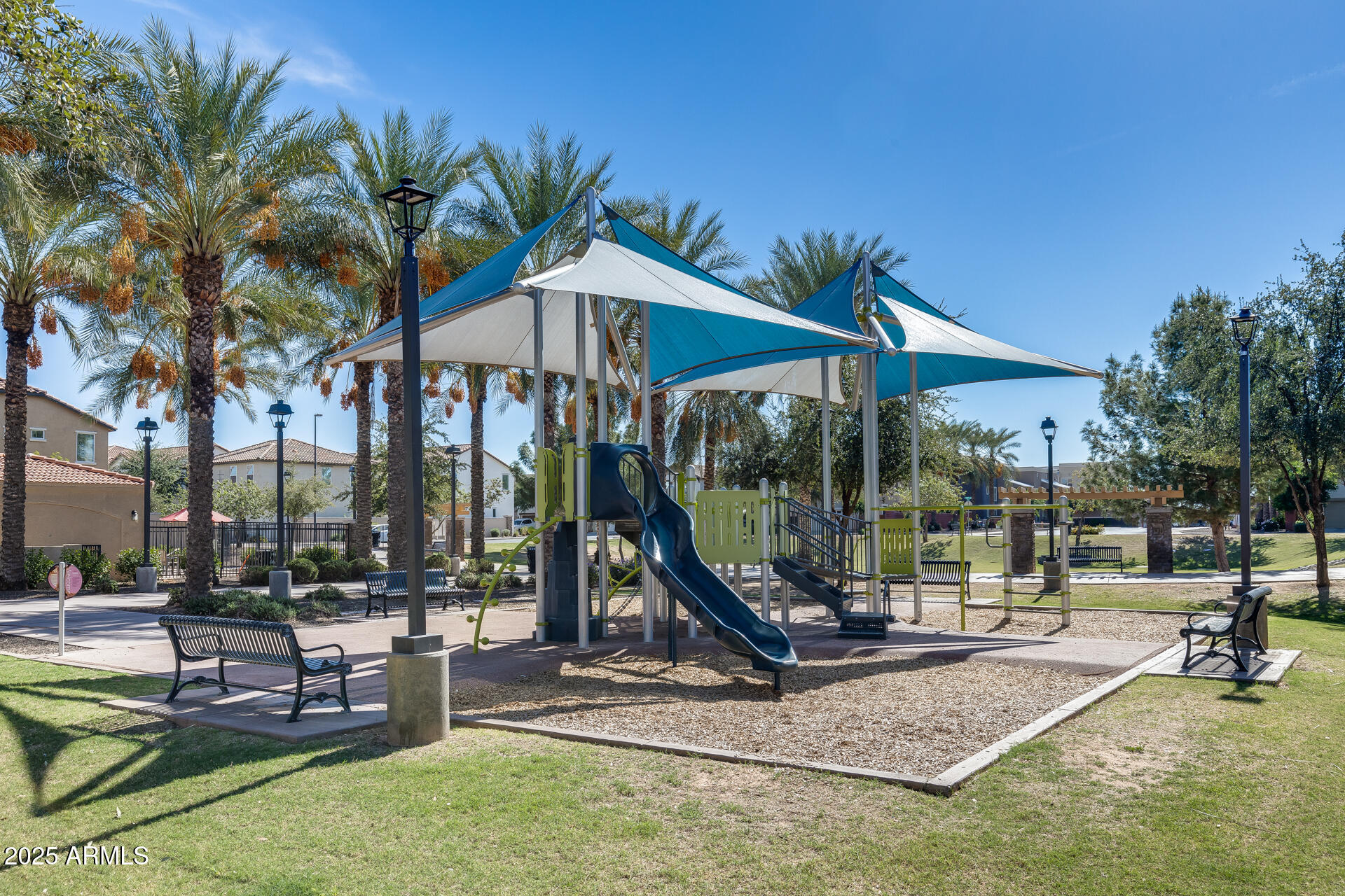 4292 E CARLA VISTA Drive