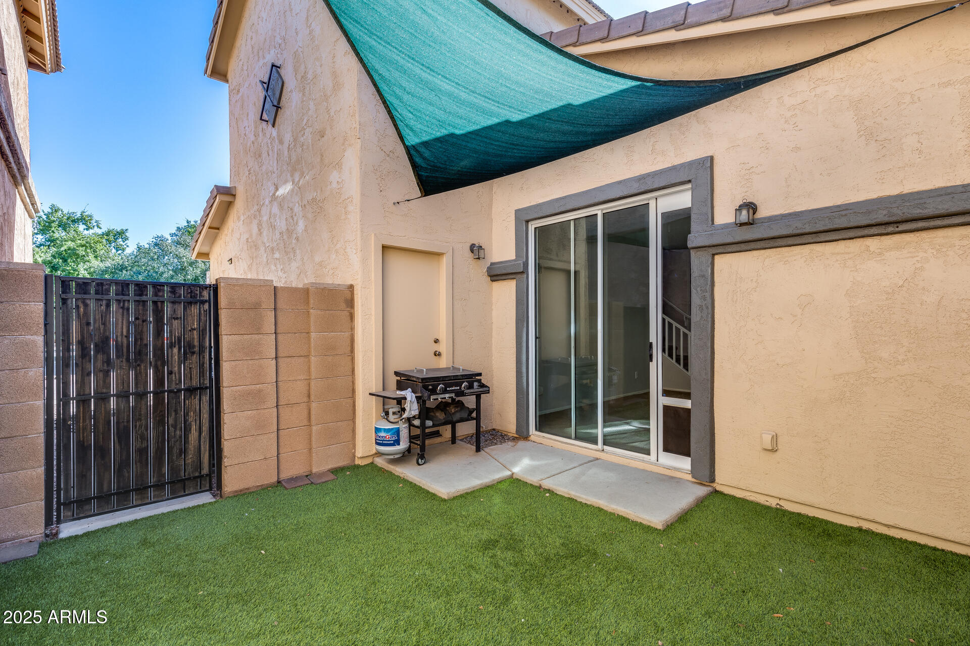 4292 E CARLA VISTA Drive