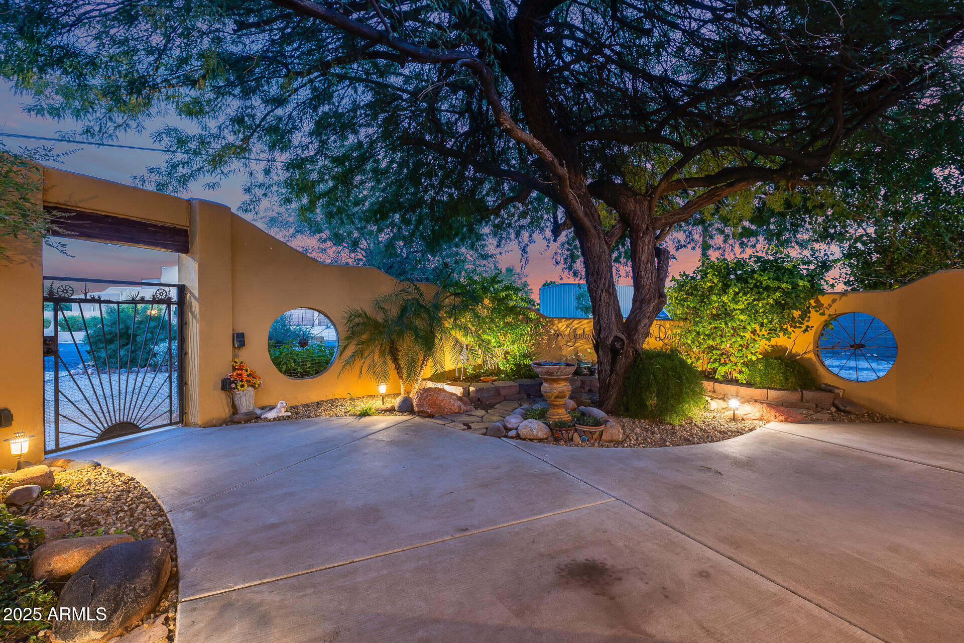 23712 N 104TH Avenue