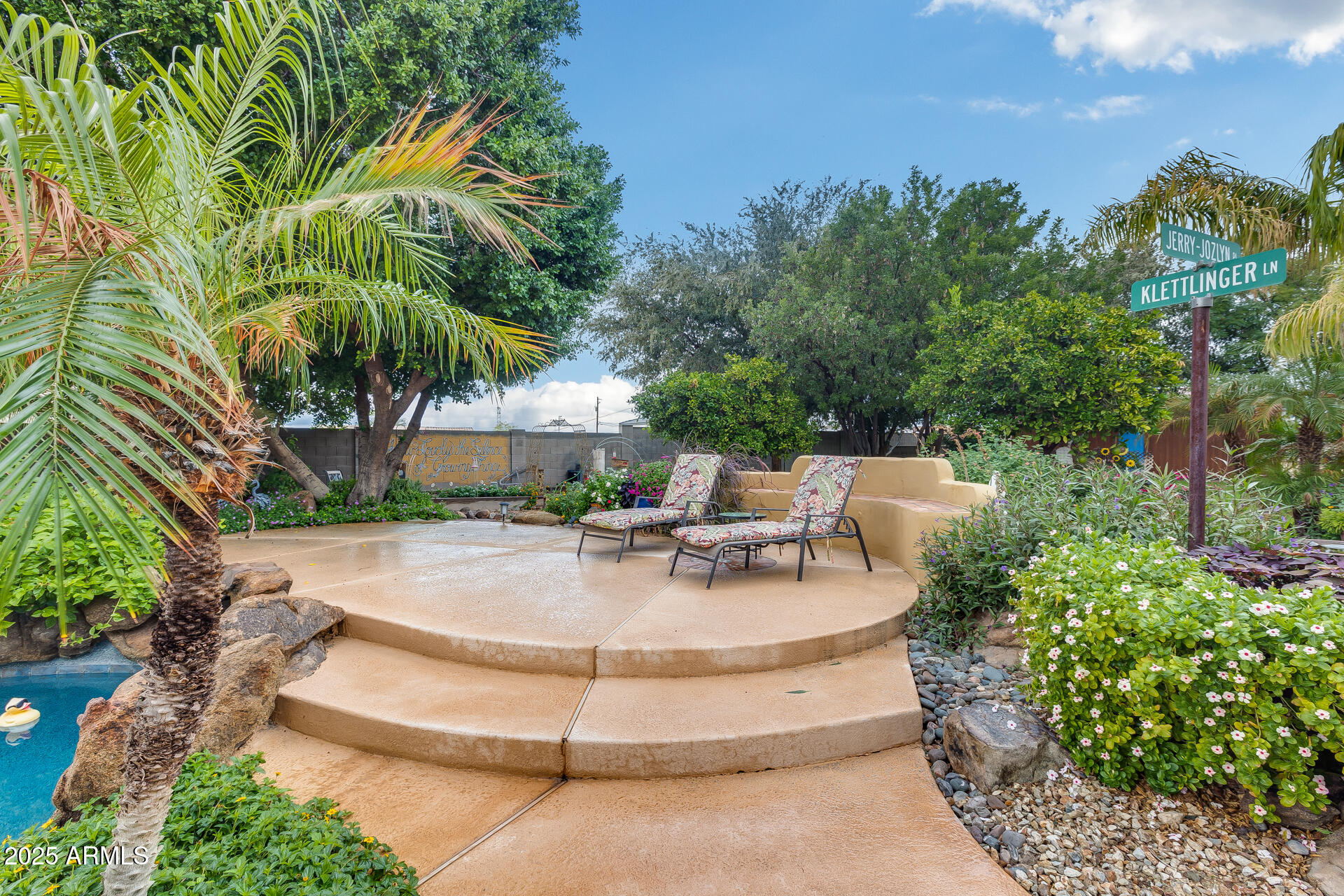 23712 N 104TH Avenue