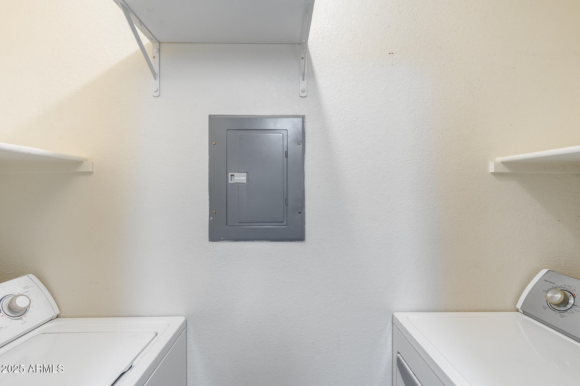 1880 E MORTEN Avenue 121