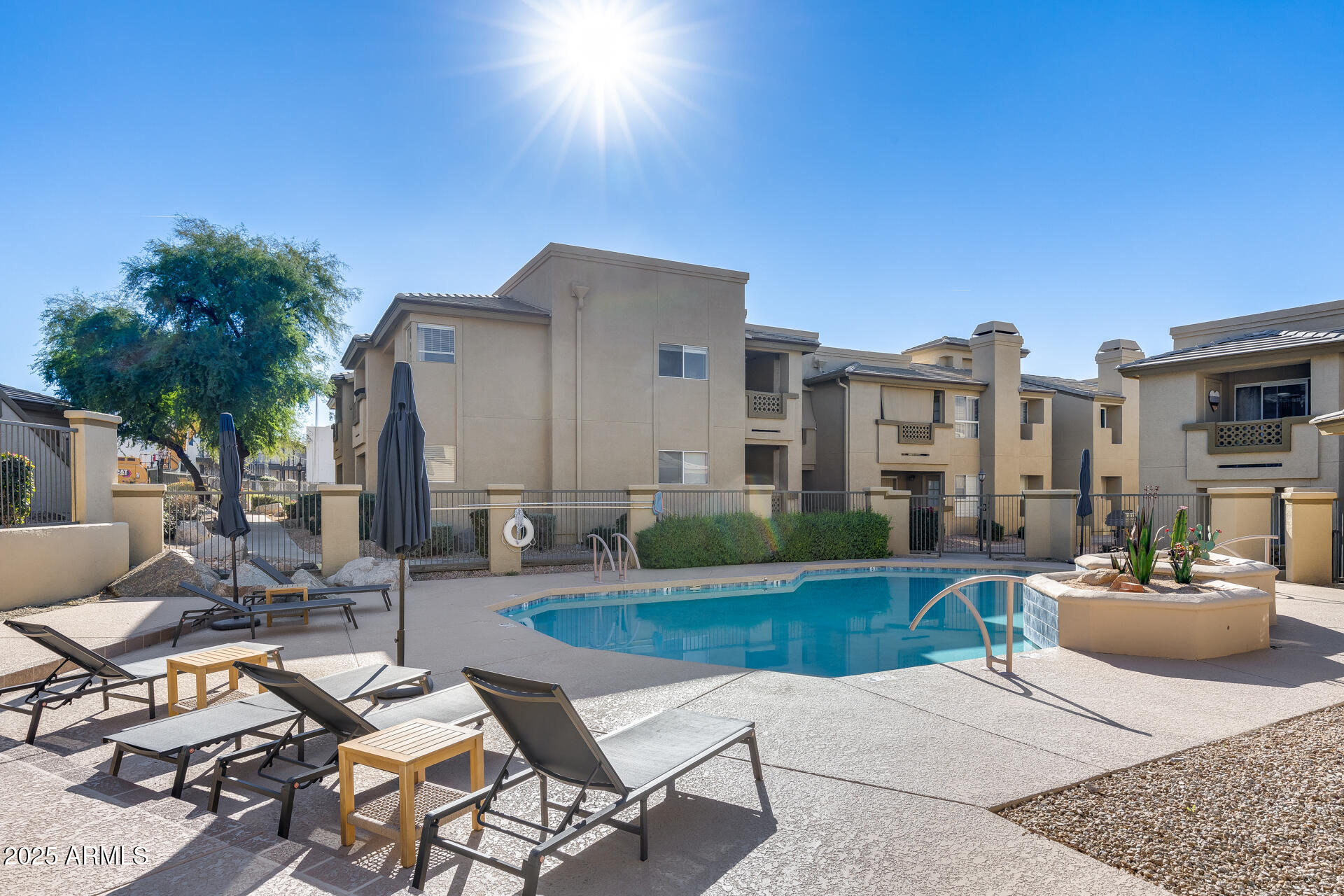 1880 E MORTEN Avenue 121