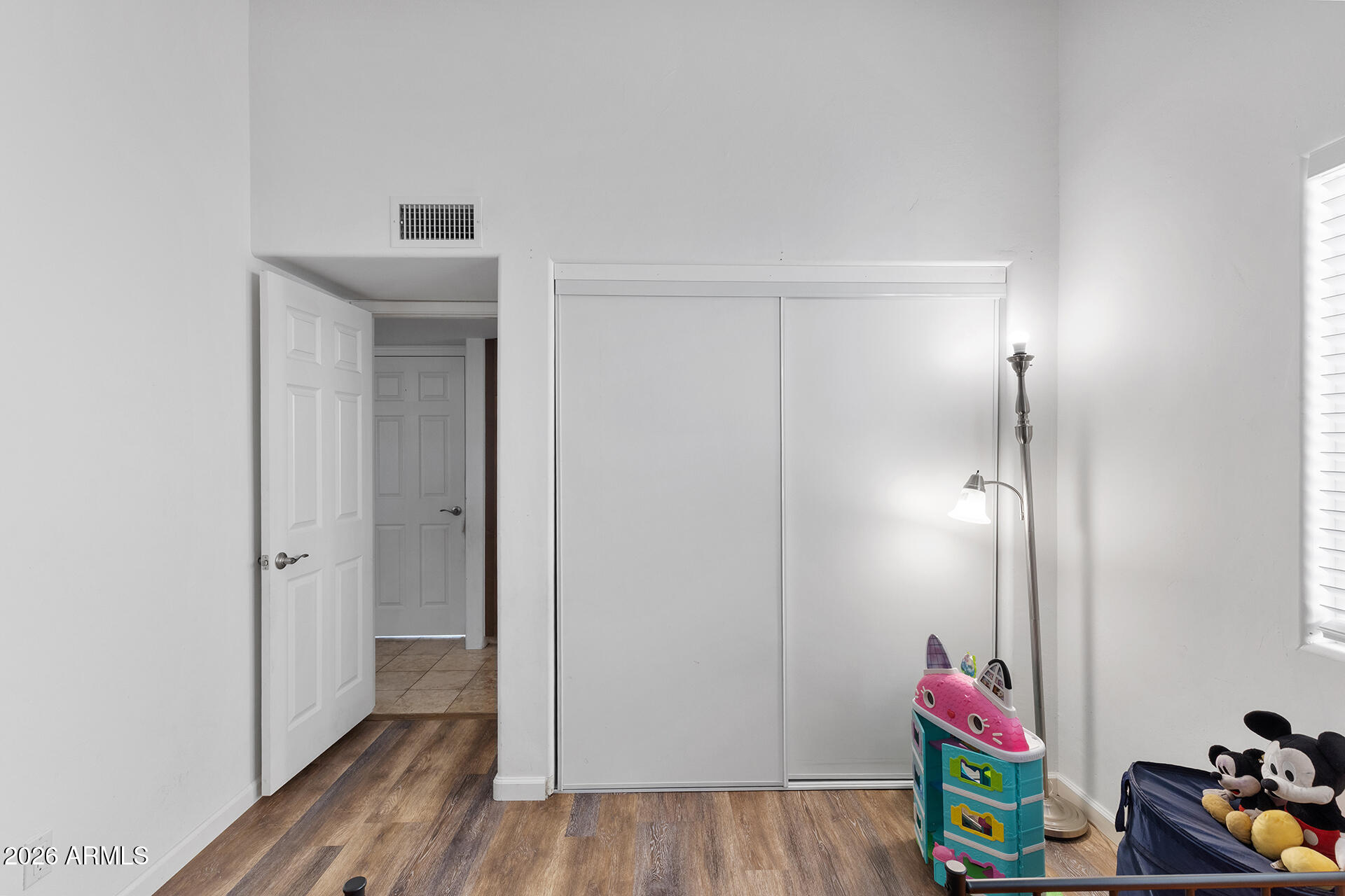 1885 E KIRKLAND Lane