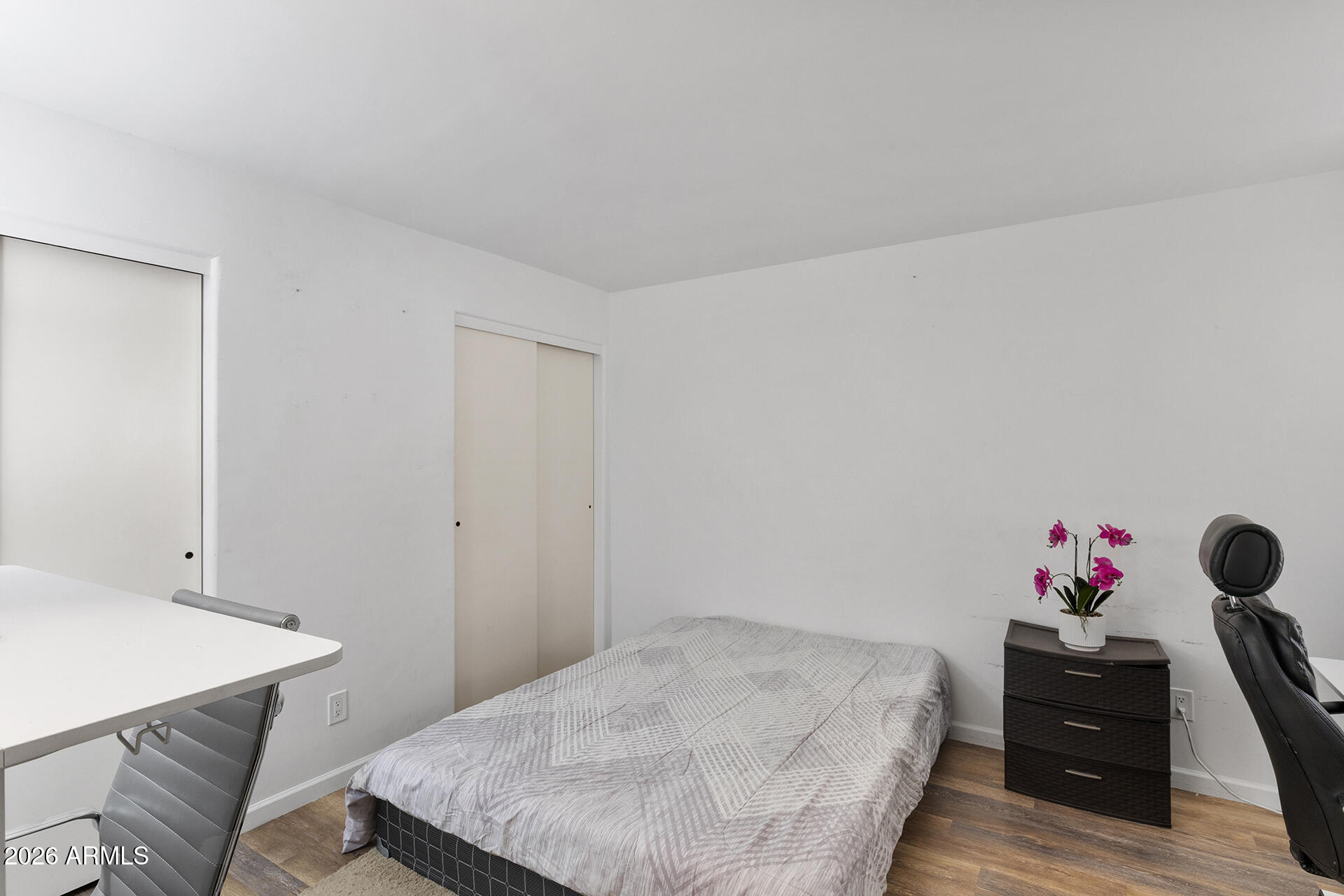 1885 E KIRKLAND Lane