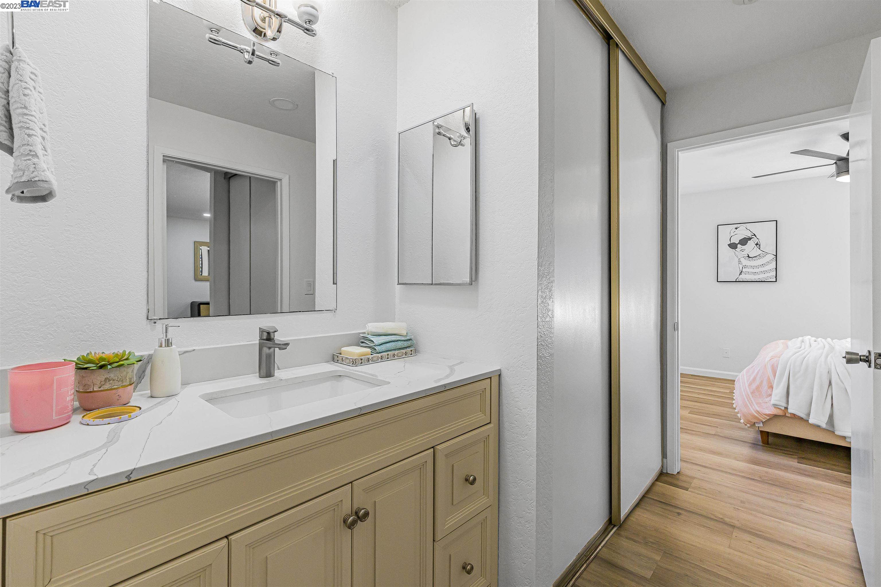 3300 Wolcott Cmn # 104