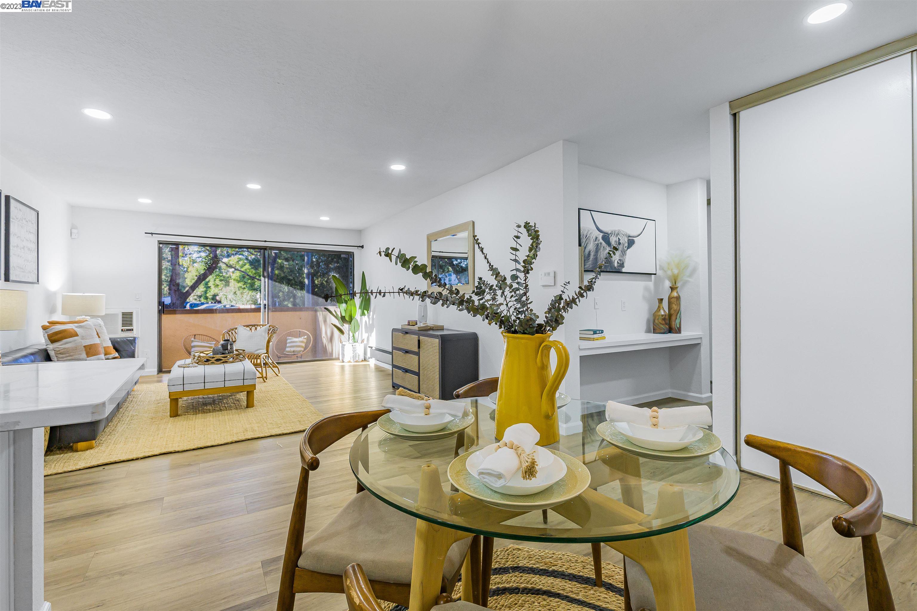 3300 Wolcott Cmn # 104