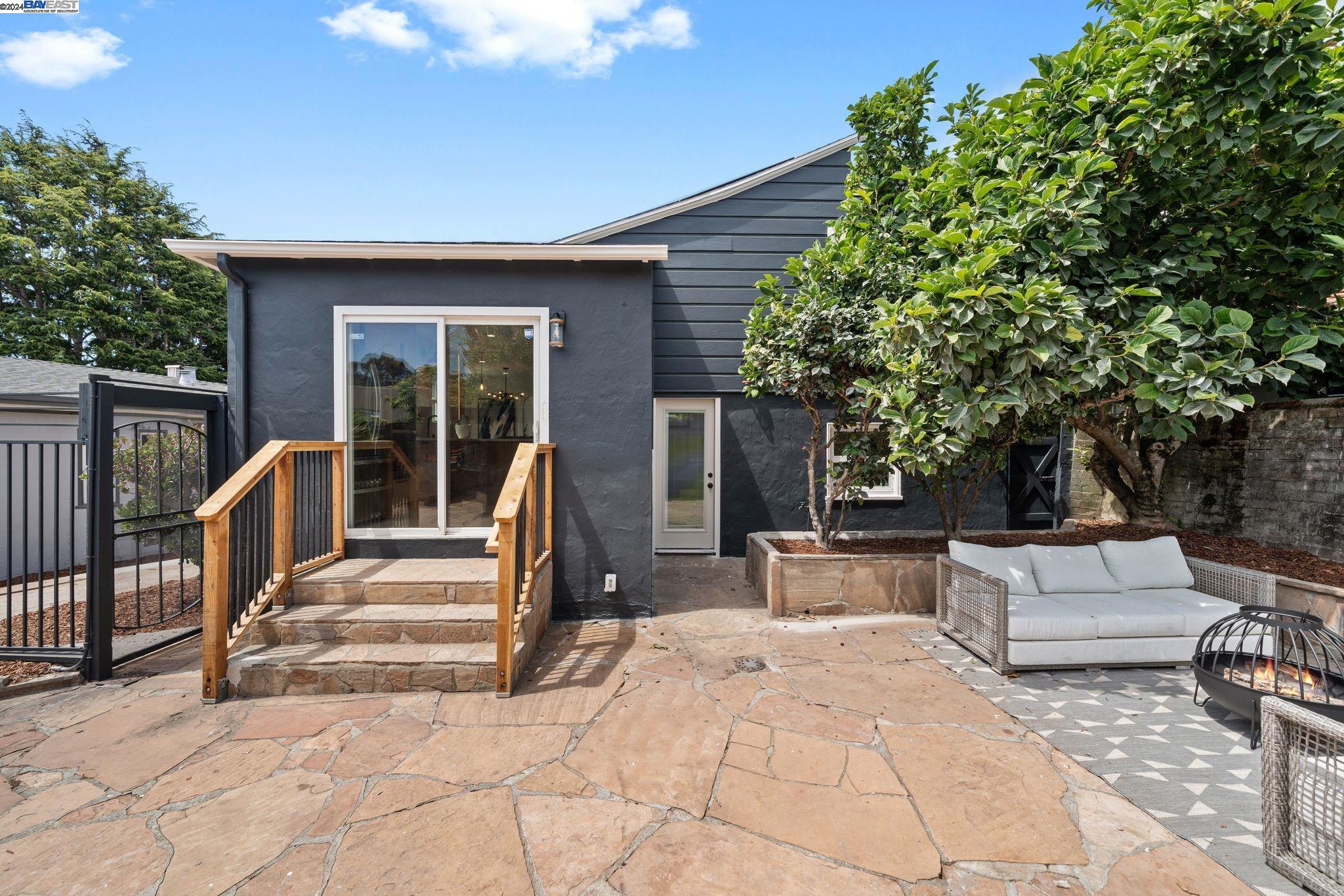 3282 Madera Ave