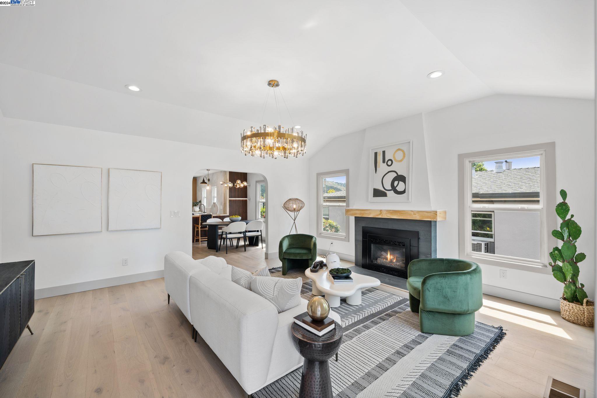 3282 Madera Ave