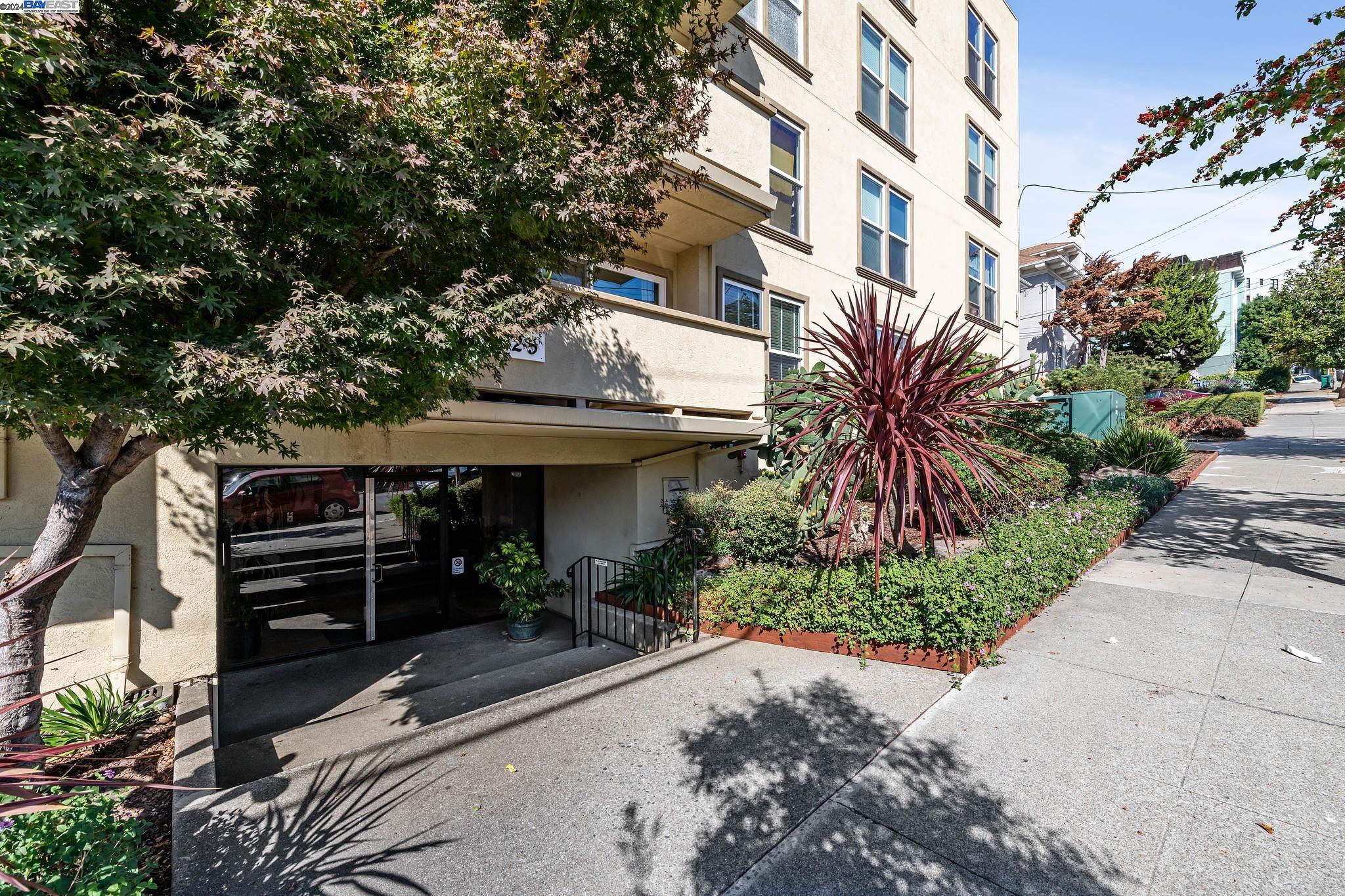 325 Lenox Ave # 102
