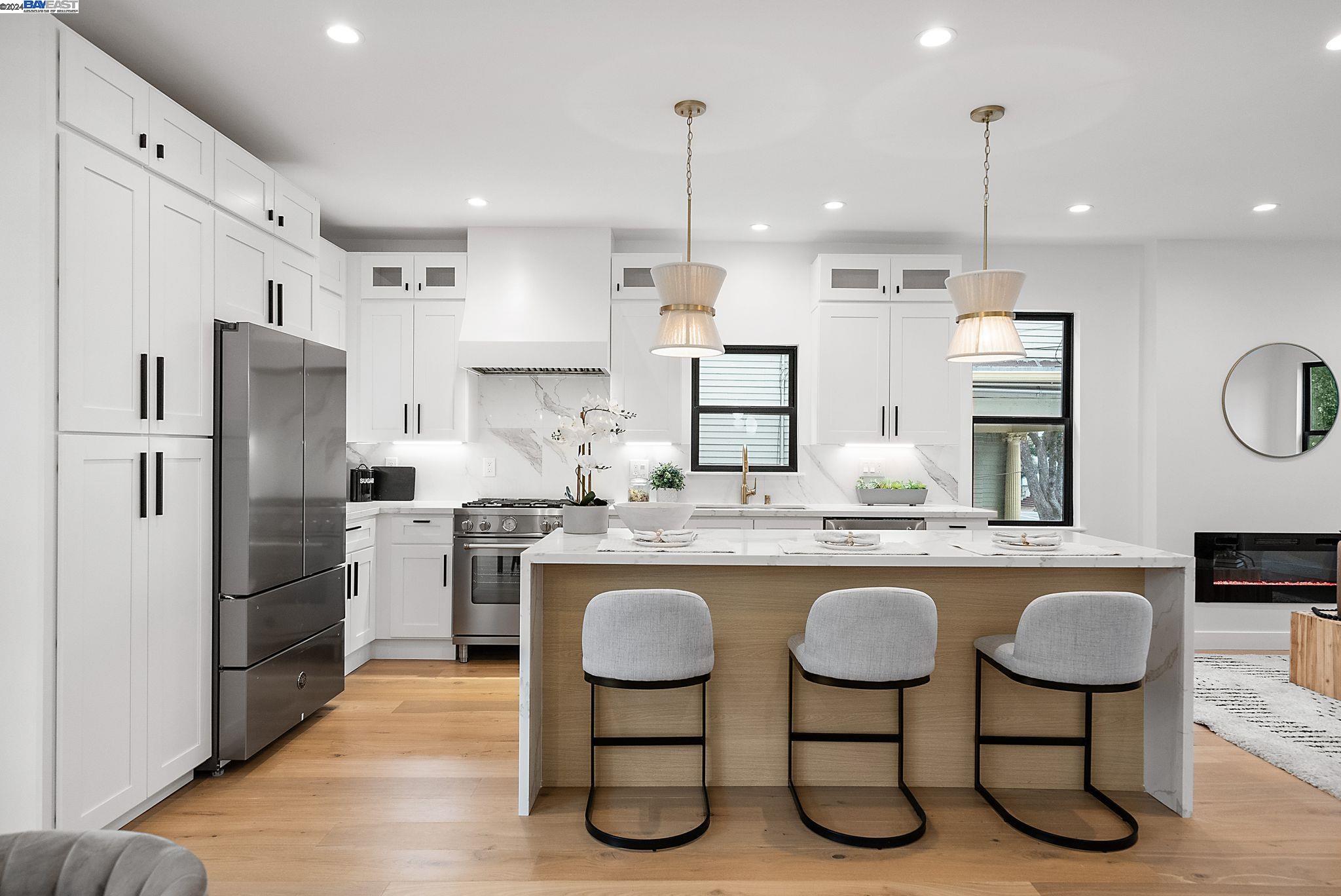 3107 Deakin