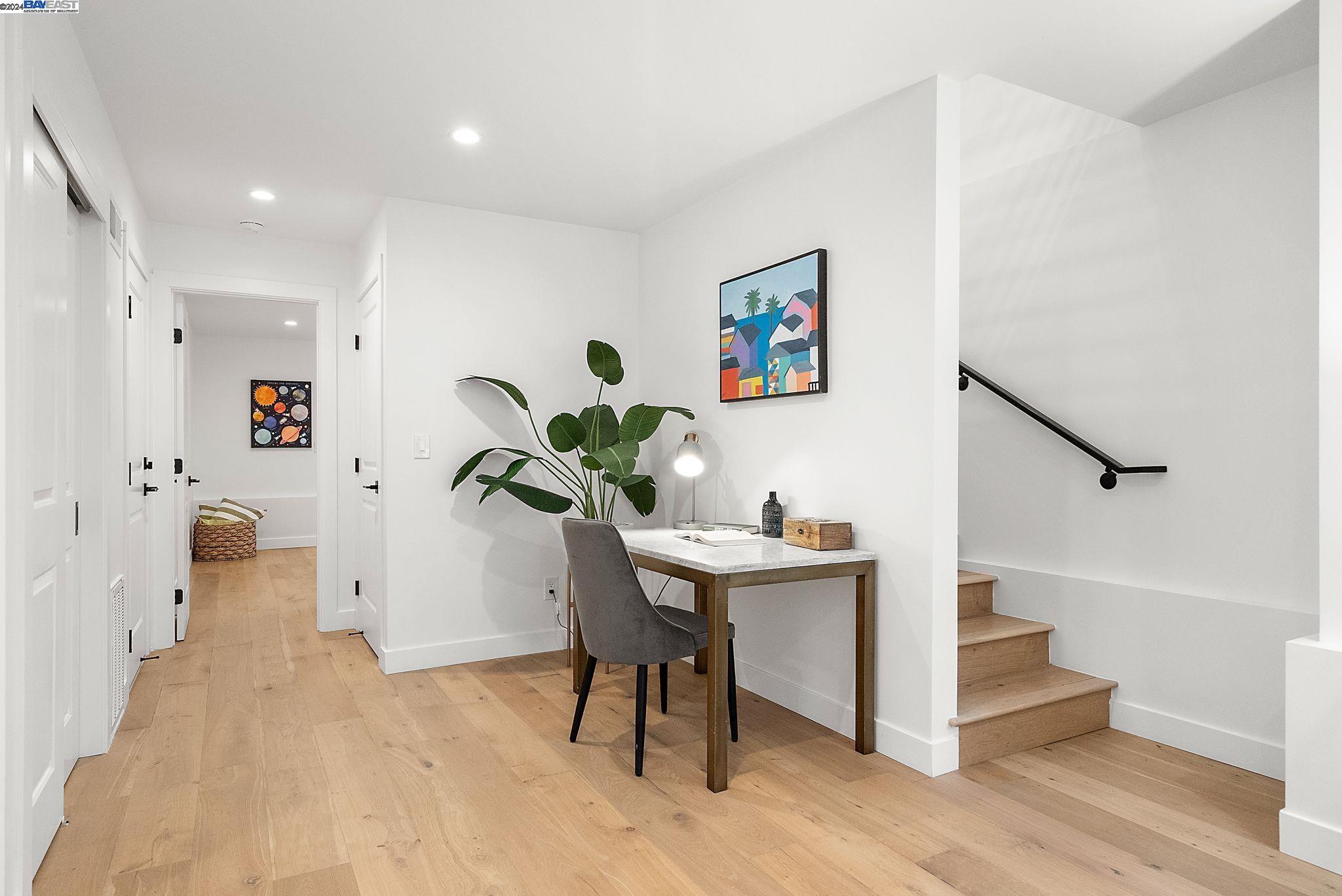 3107 Deakin