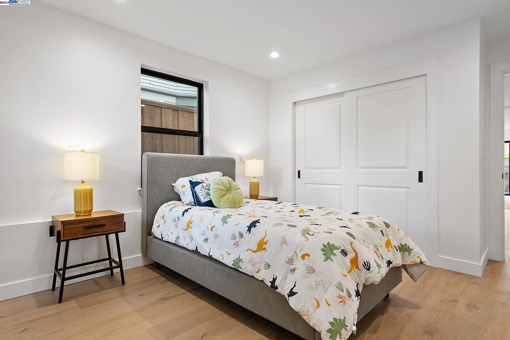 3107 Deakin