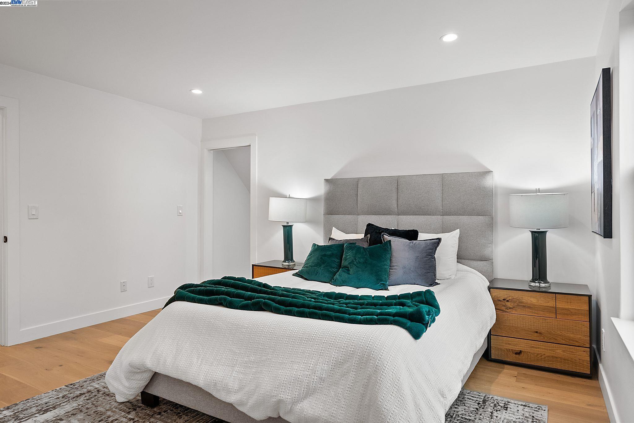3107 Deakin