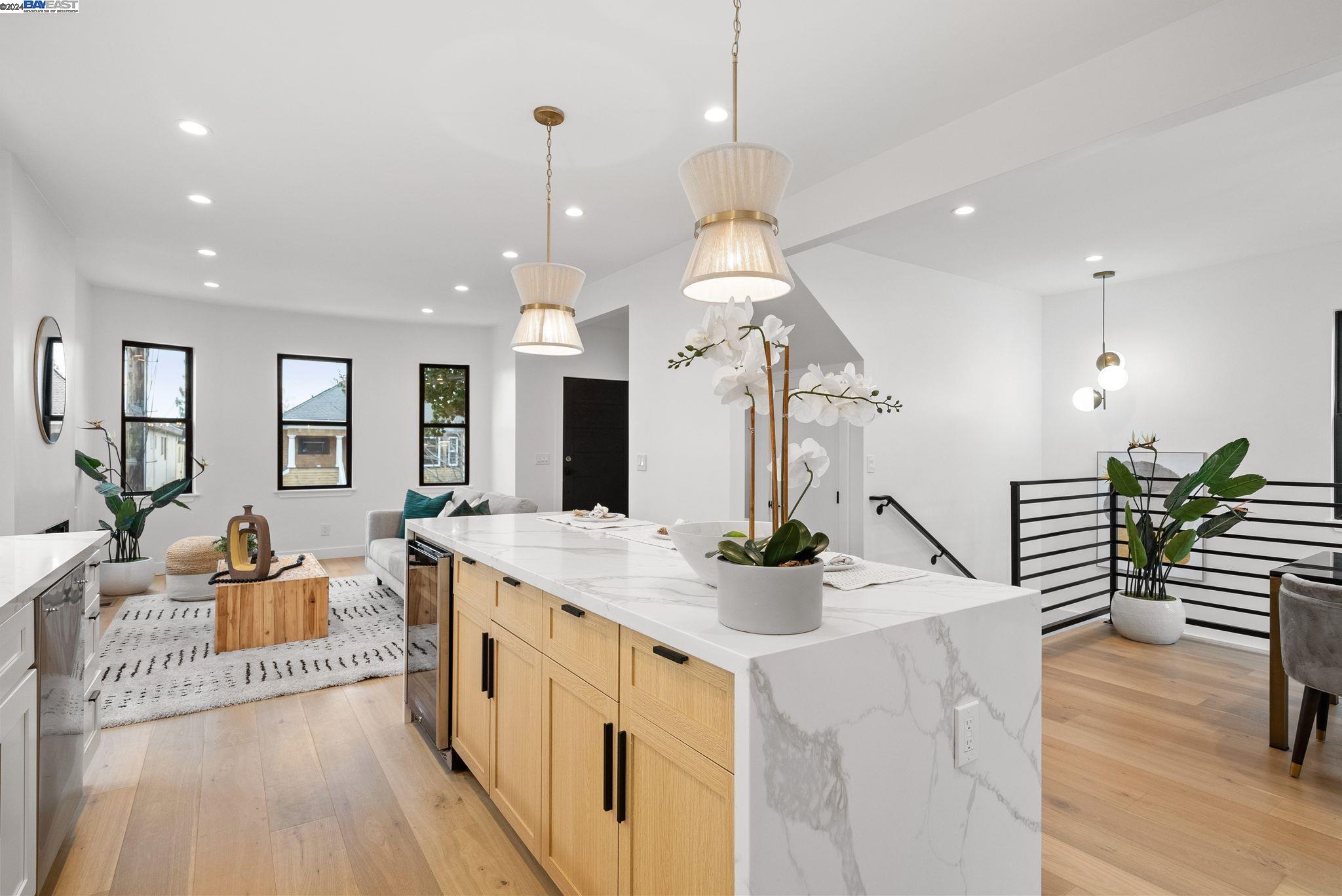 3107 Deakin