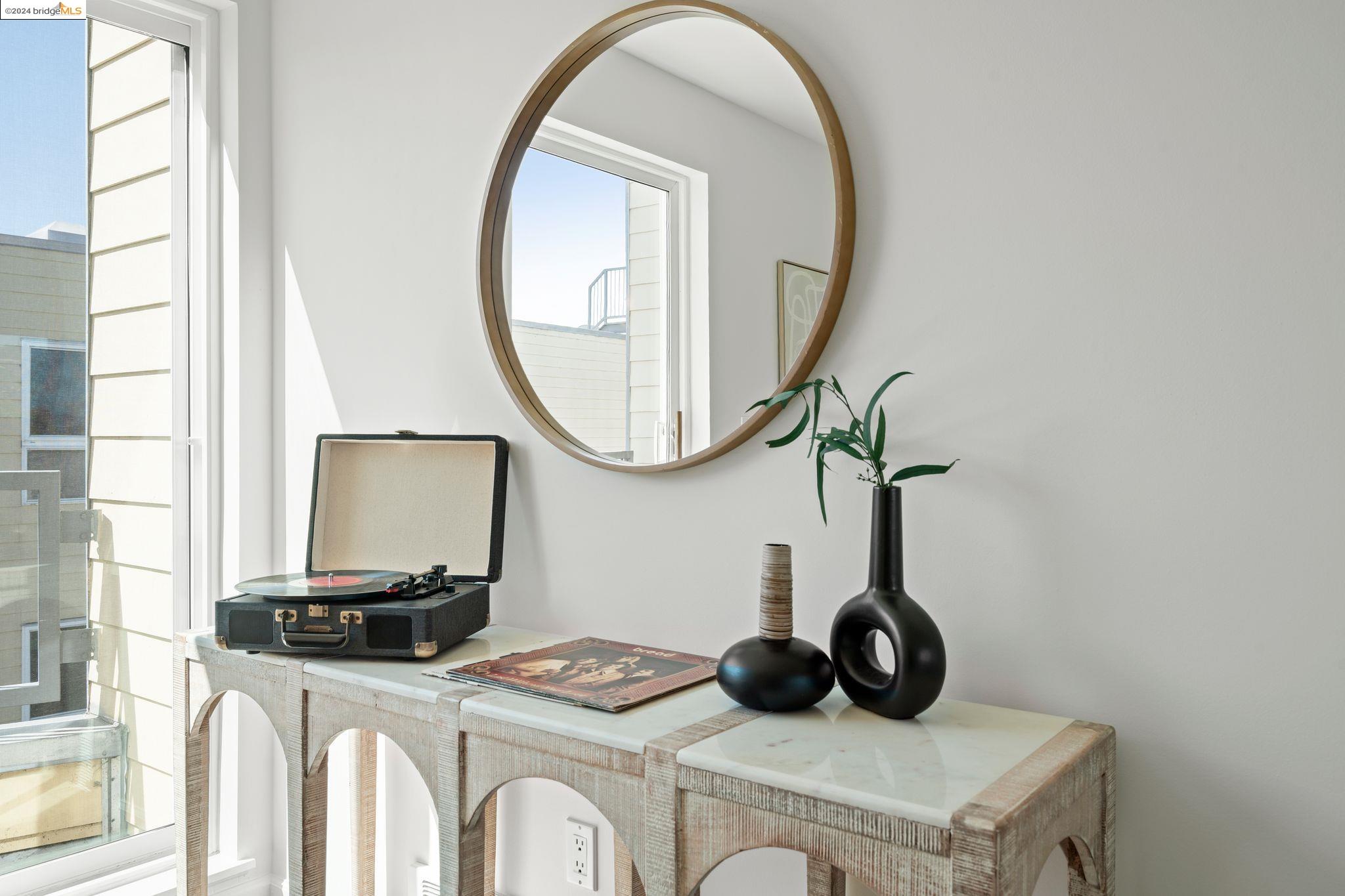 485 W Macarthur Blvd # 403