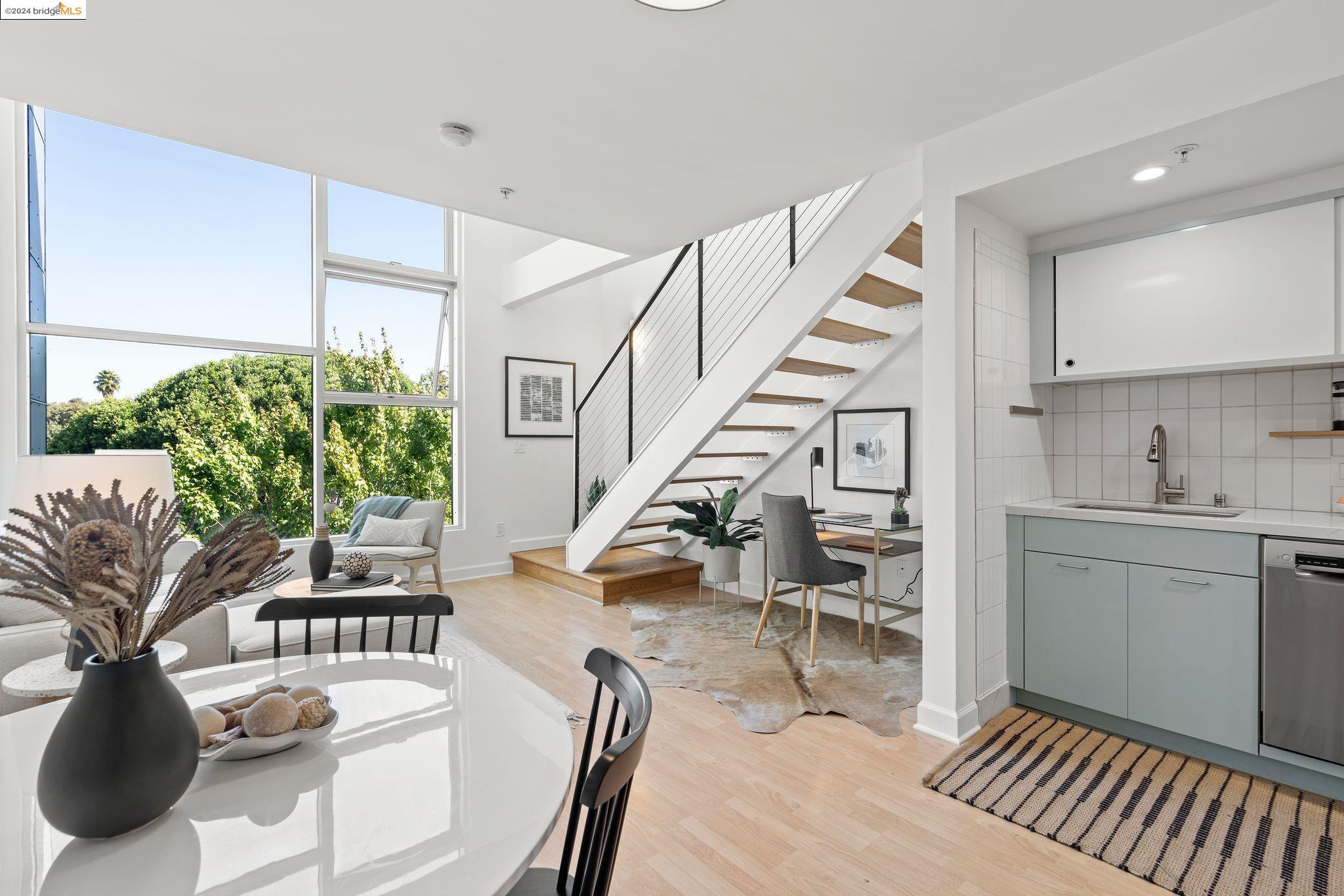 485 W Macarthur Blvd # 403