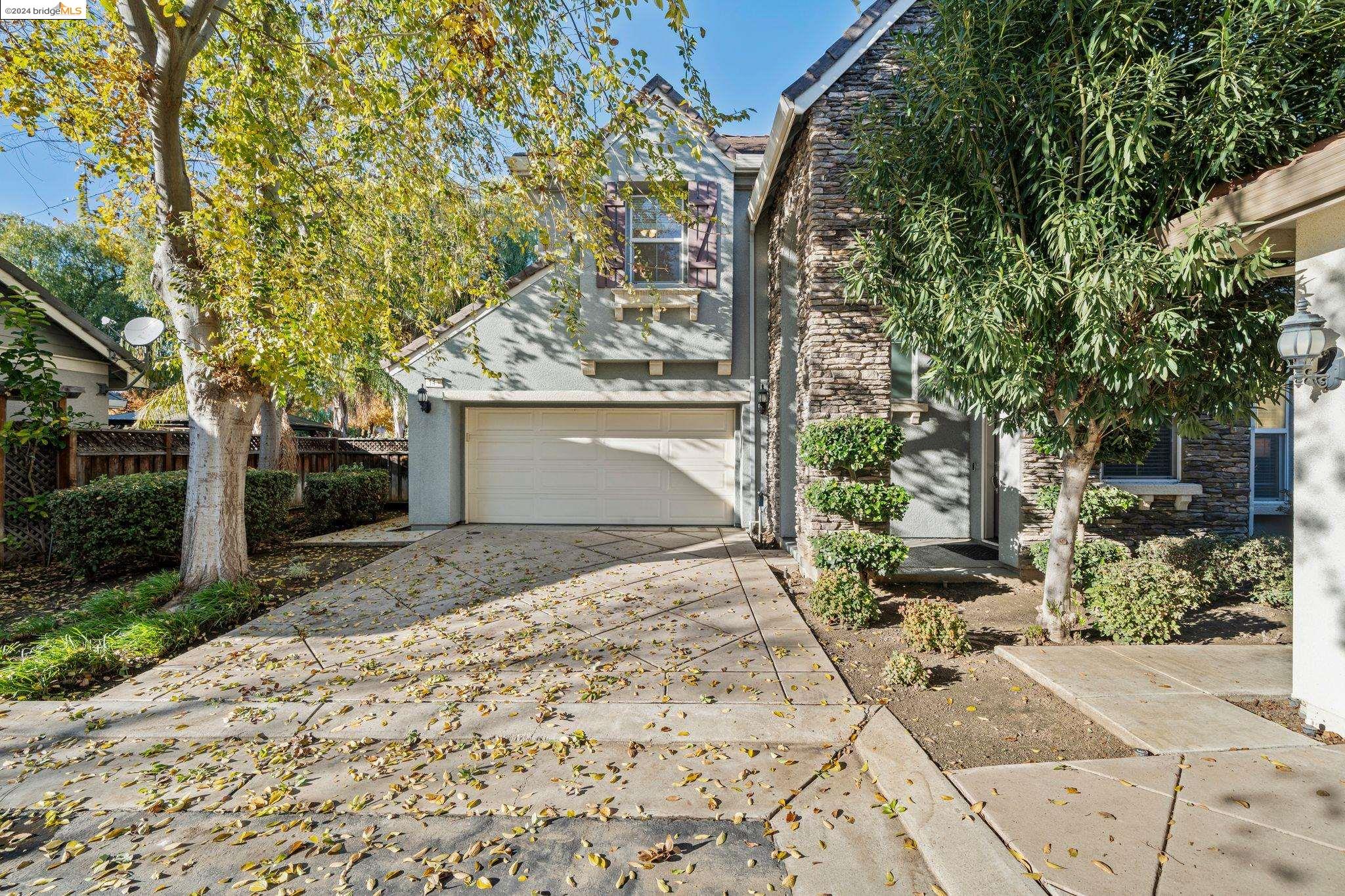 14 S Tranquilidad Ct