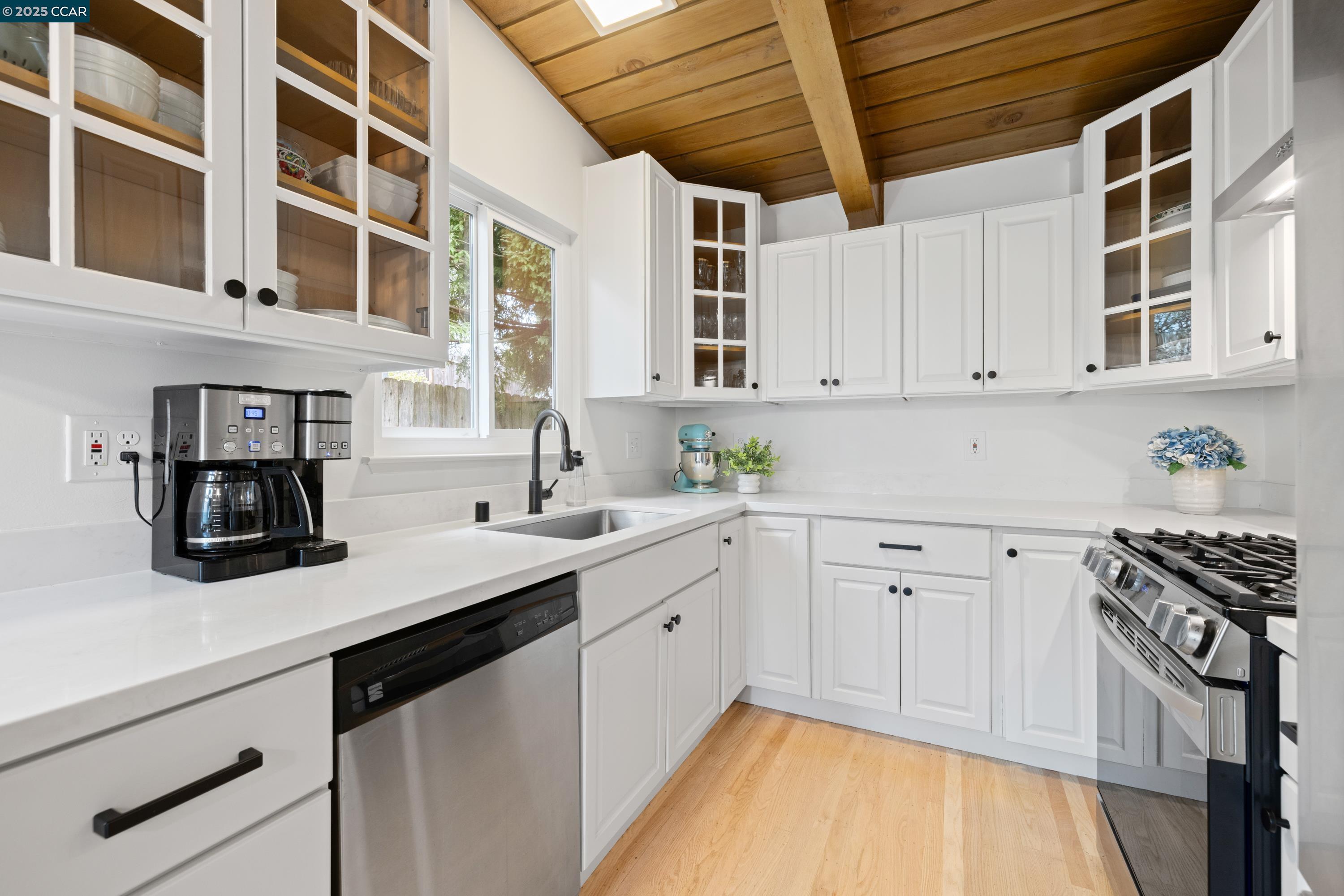 256 Fairlawn Dr