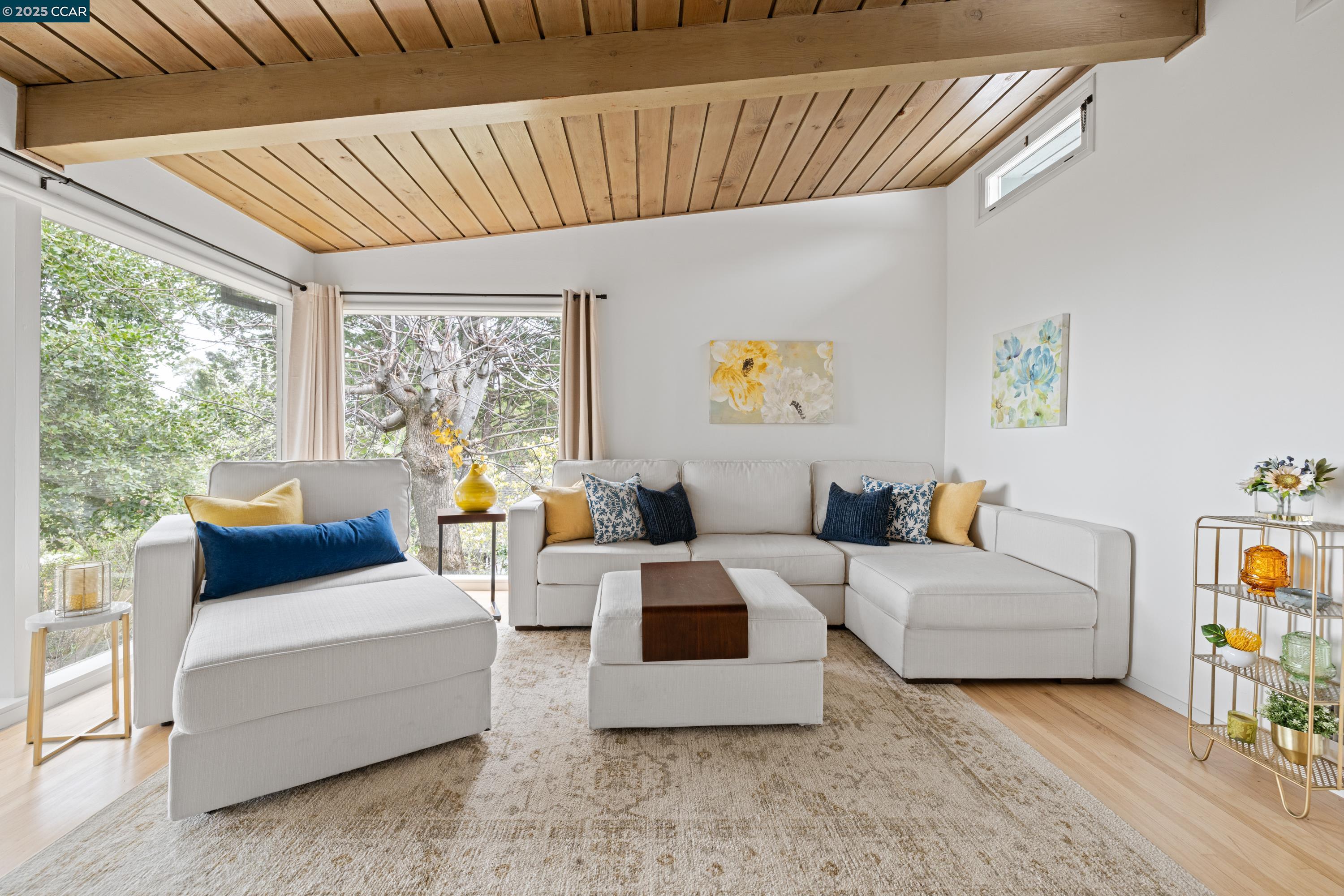 256 Fairlawn Dr