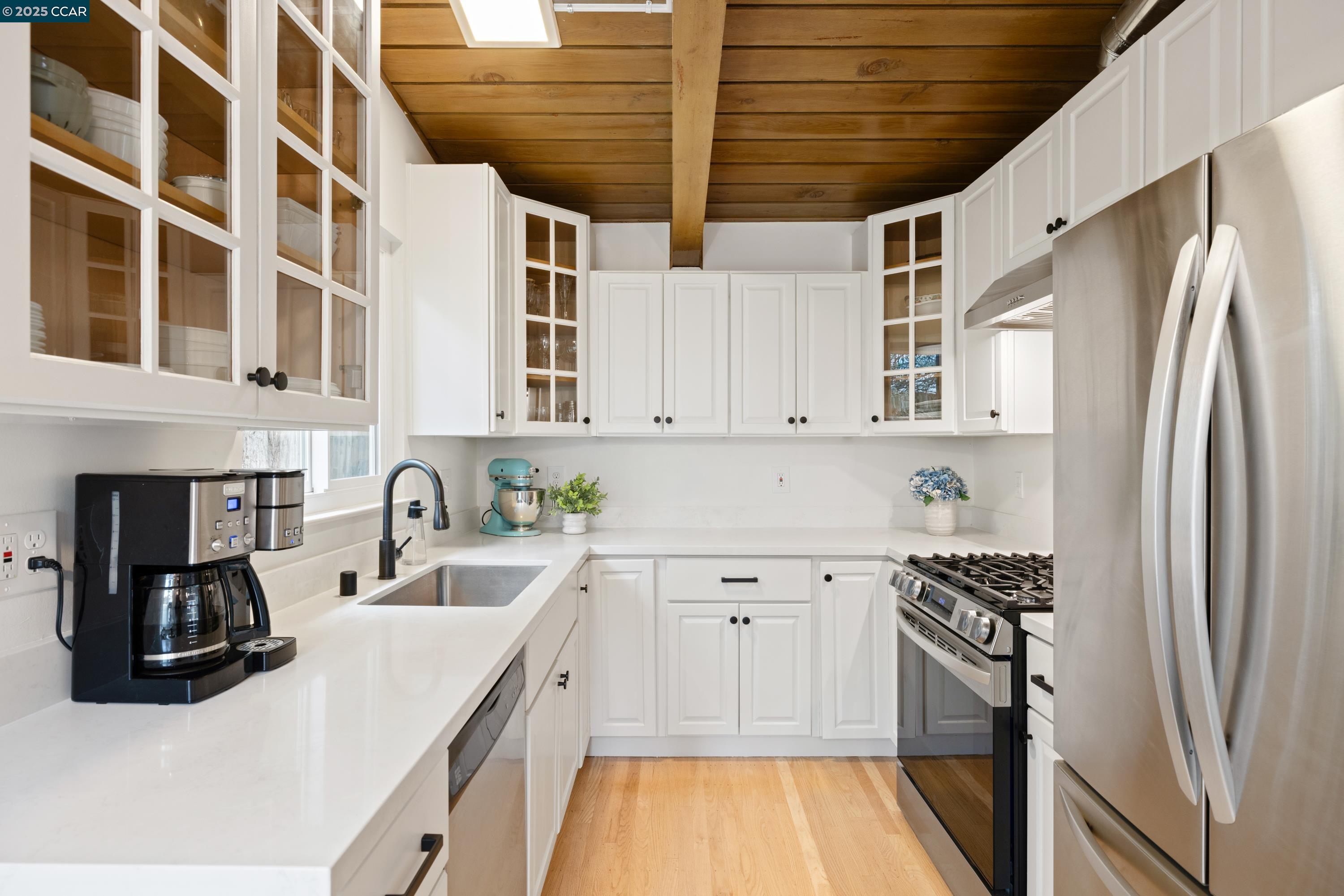 256 Fairlawn Dr
