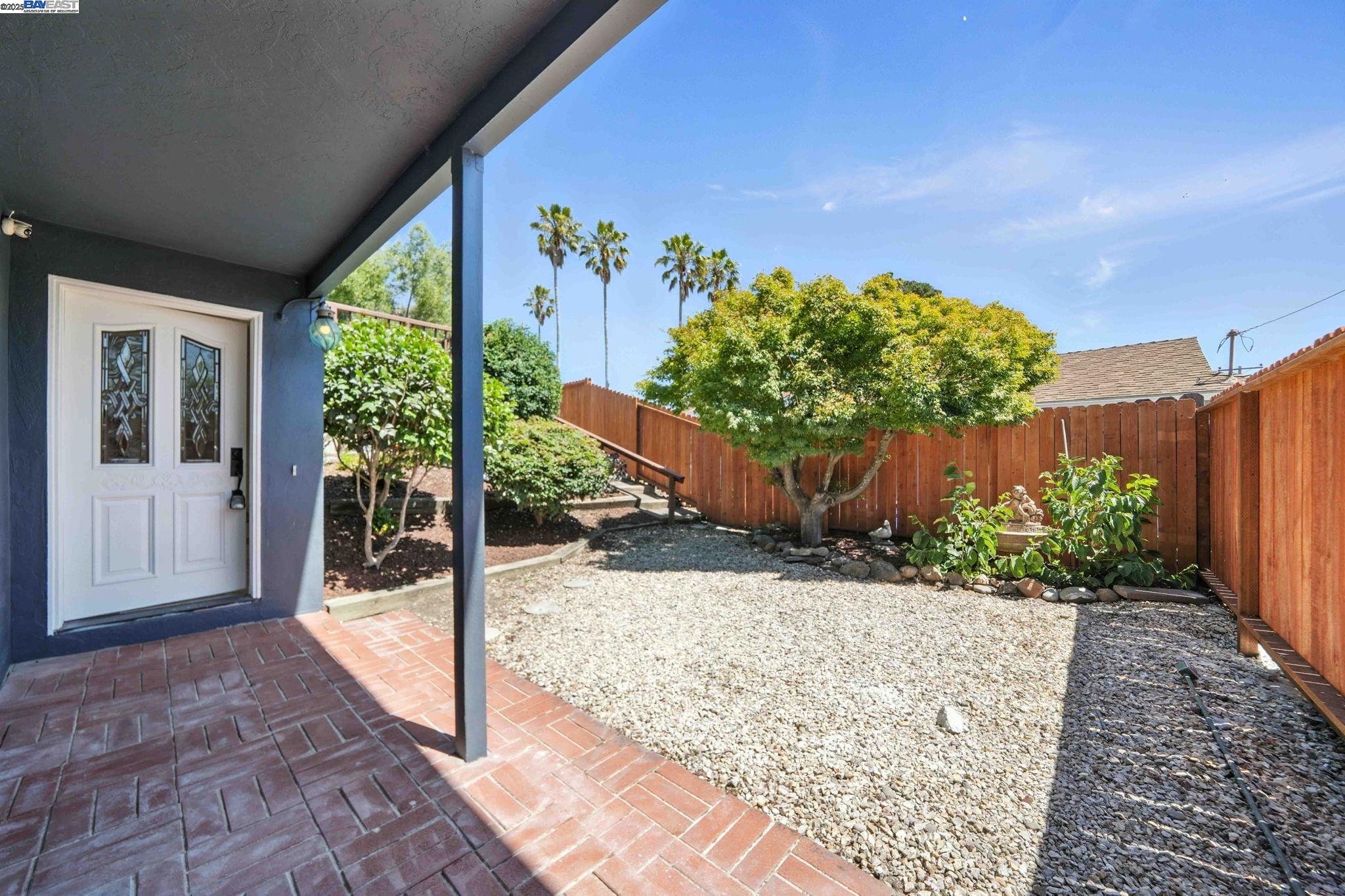 3115 Deseret Dr